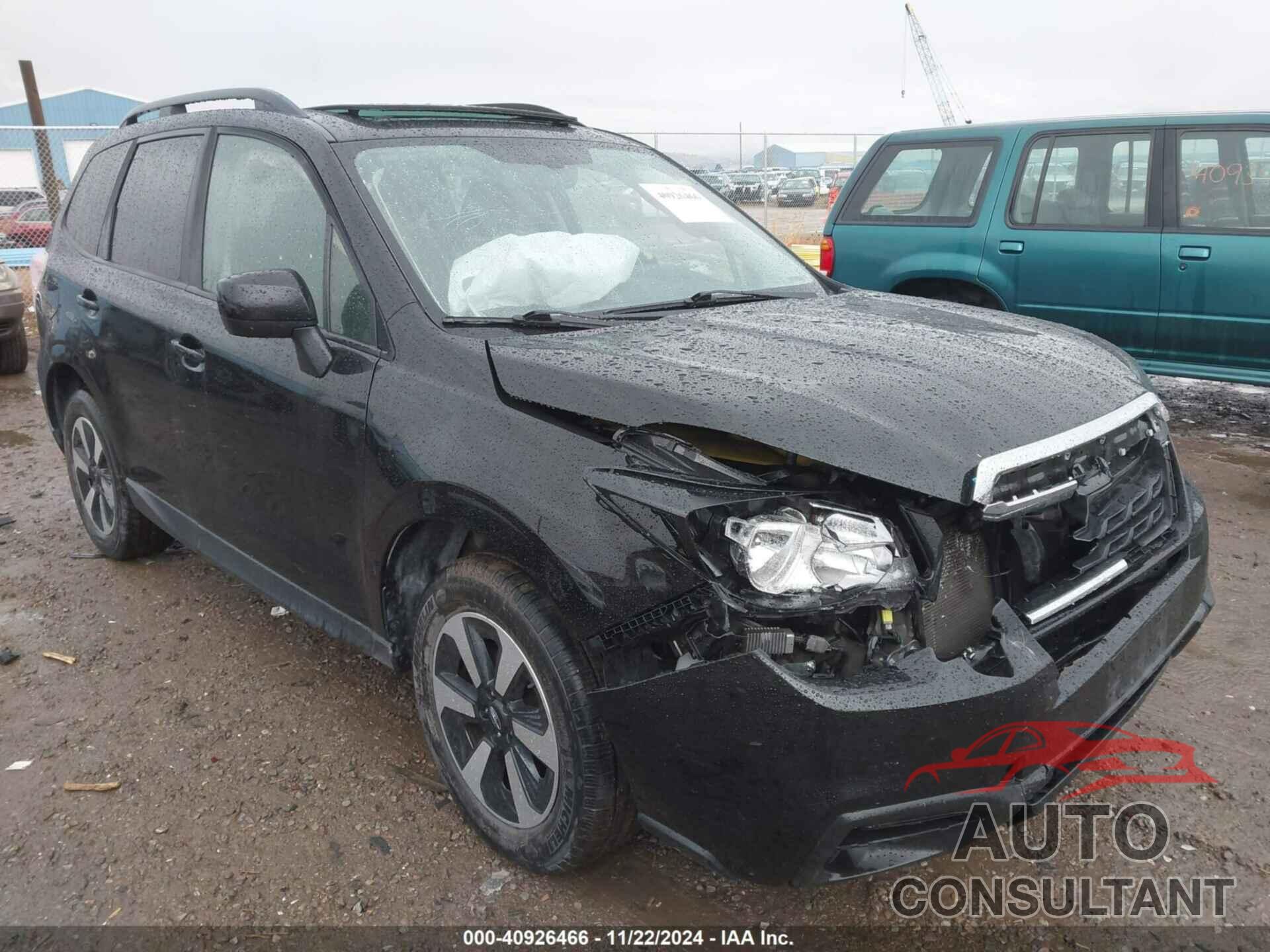 SUBARU FORESTER 2018 - JF2SJAEC4JH536985