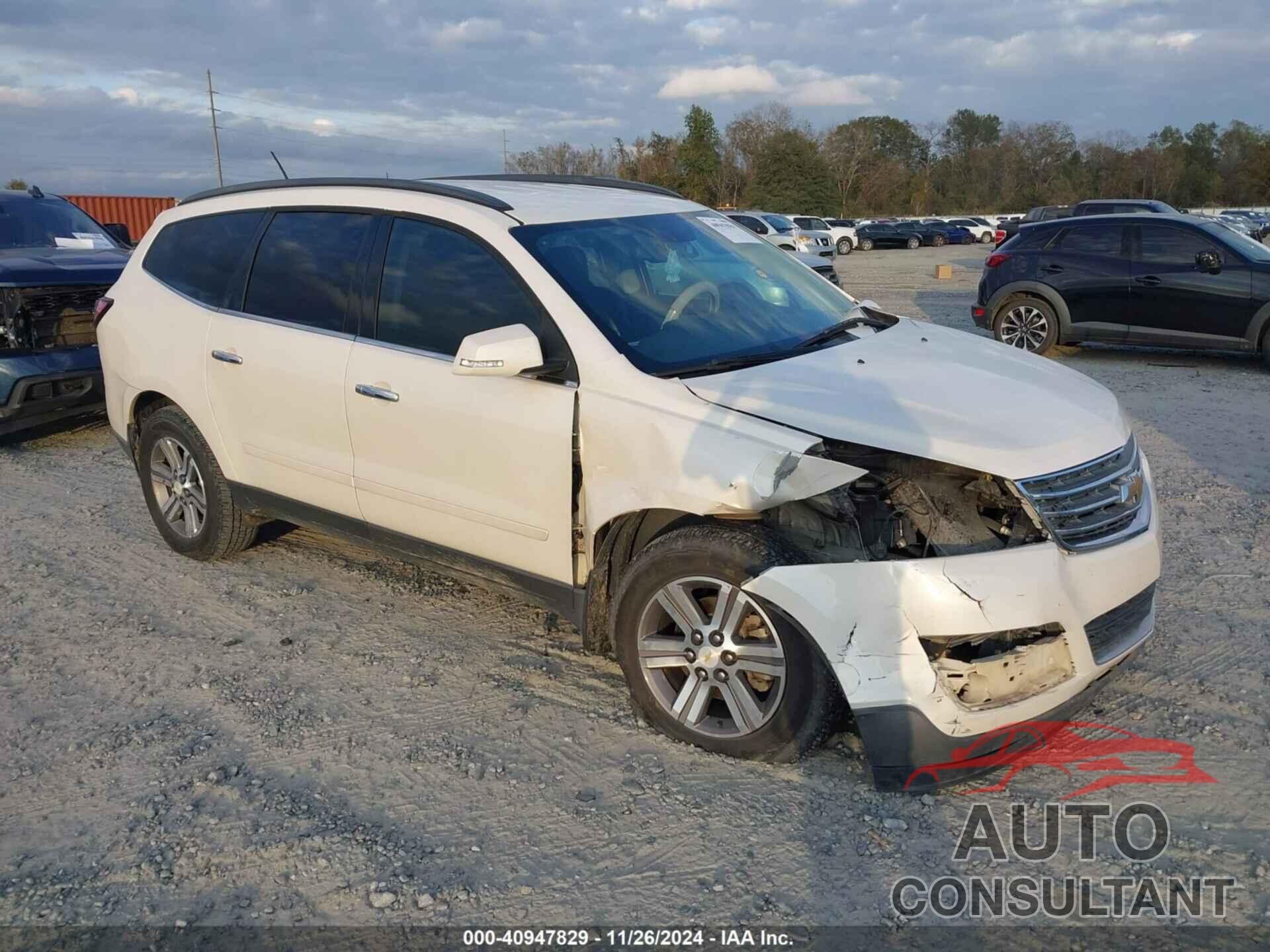 CHEVROLET TRAVERSE 2015 - 1GNKRHKD8FJ239741