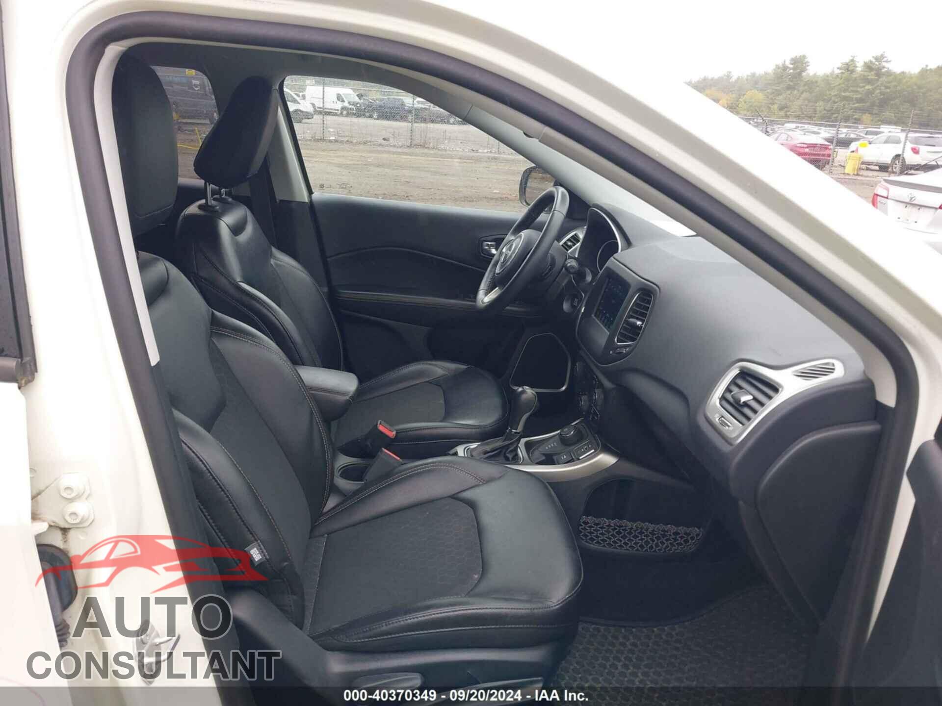 JEEP COMPASS 2018 - 3C4NJDBB3JT480628