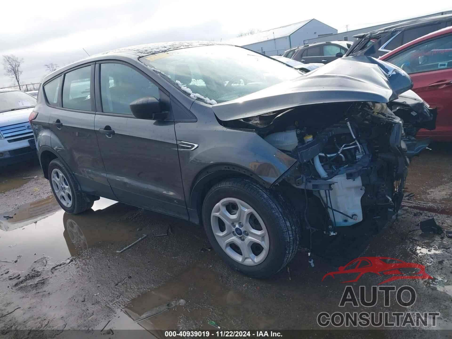 FORD ESCAPE 2019 - 1FMCU0F71KUB23948