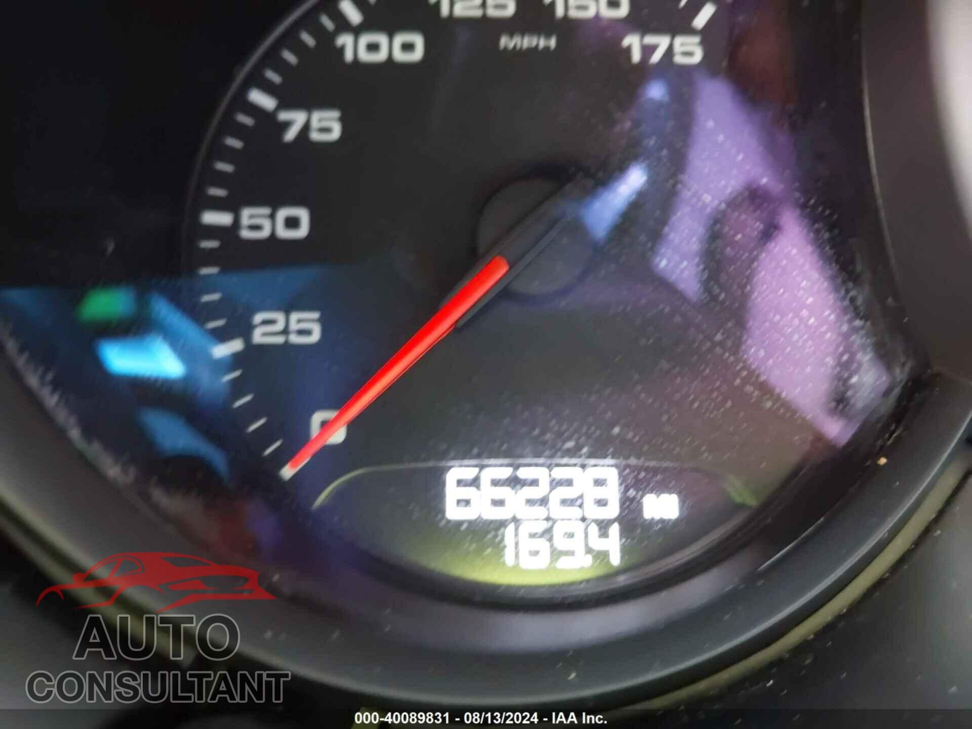 PORSCHE MACAN 2018 - WP1AA2A55JLB08331