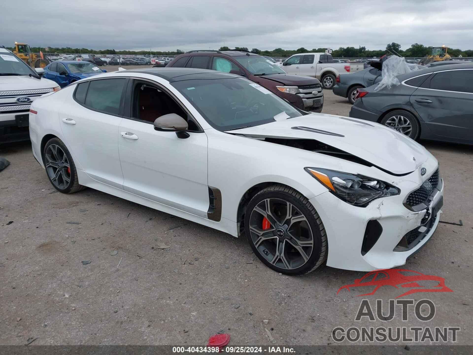 KIA STINGER 2021 - KNAE45LCXM6089959