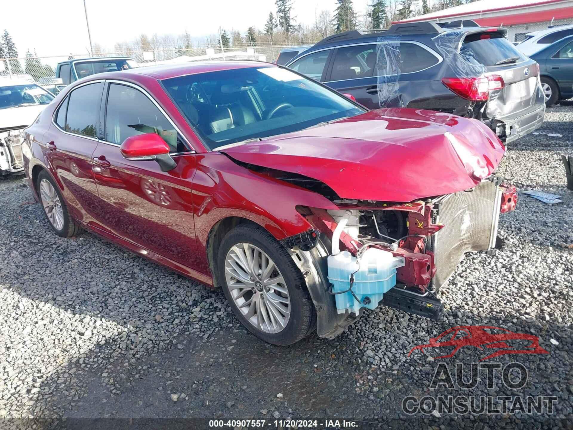 TOYOTA CAMRY 2018 - 4T1B11HK9JU522830