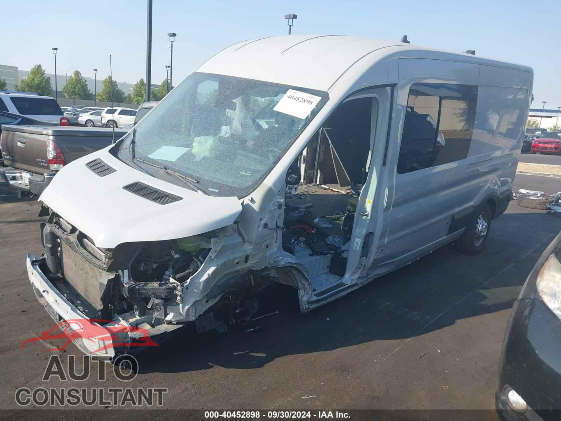 FORD TRANSIT-250 CREW VAN 2023 - 1FTBR2DG1PKA85558