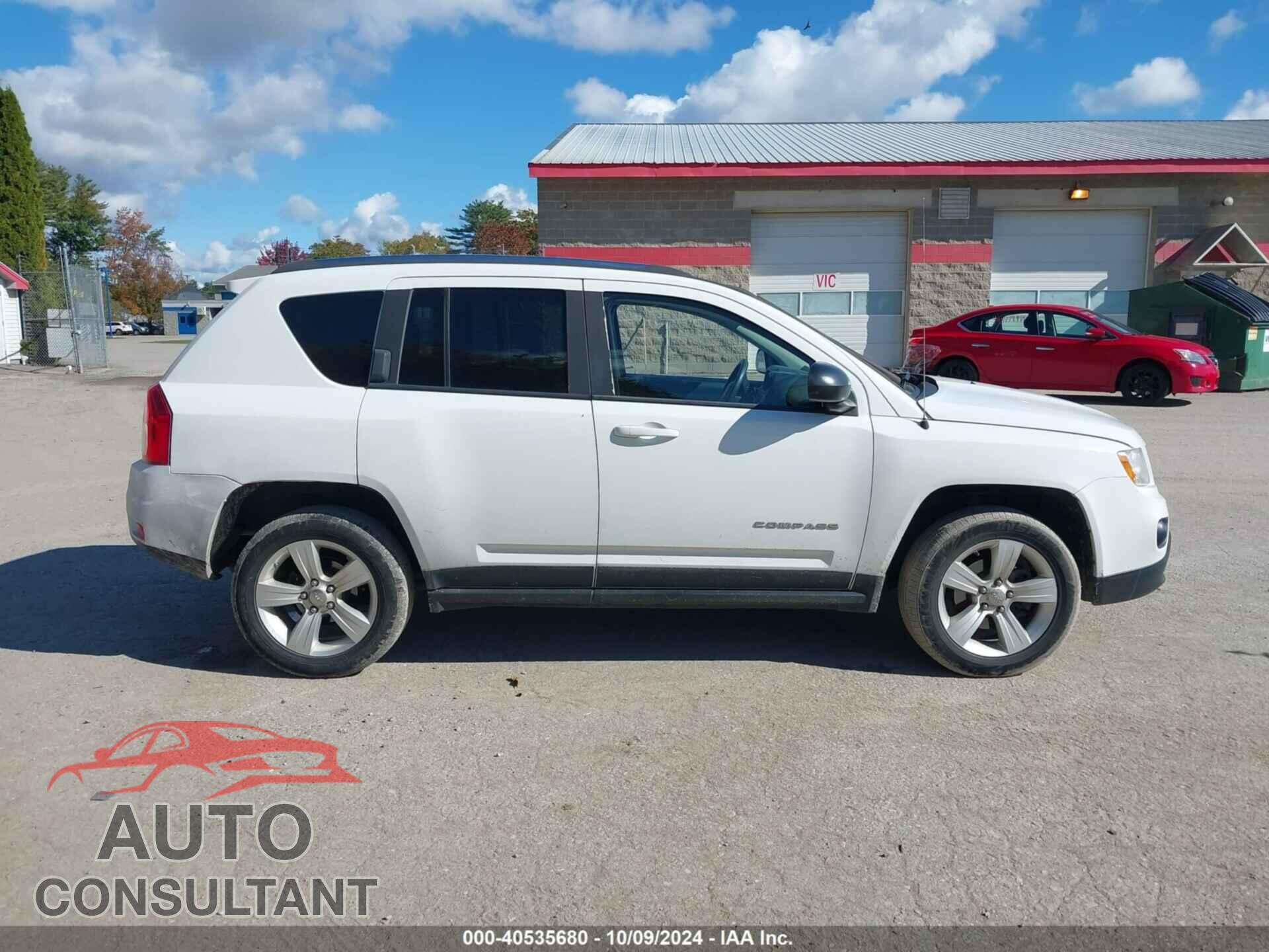 JEEP COMPASS 2011 - 1J4NF1FB9BD279845
