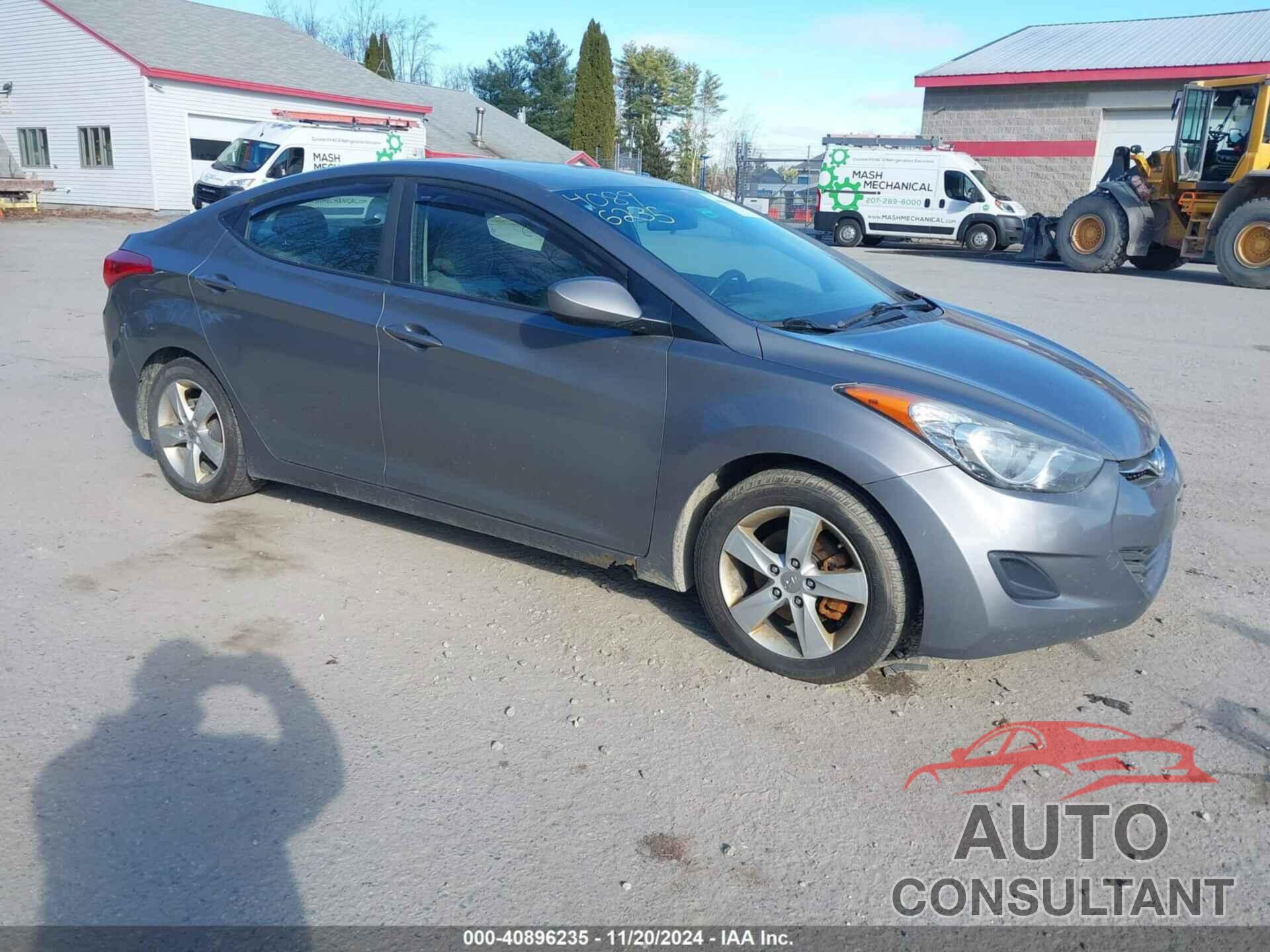 HYUNDAI ELANTRA 2013 - 5NPDH4AE3DH353689