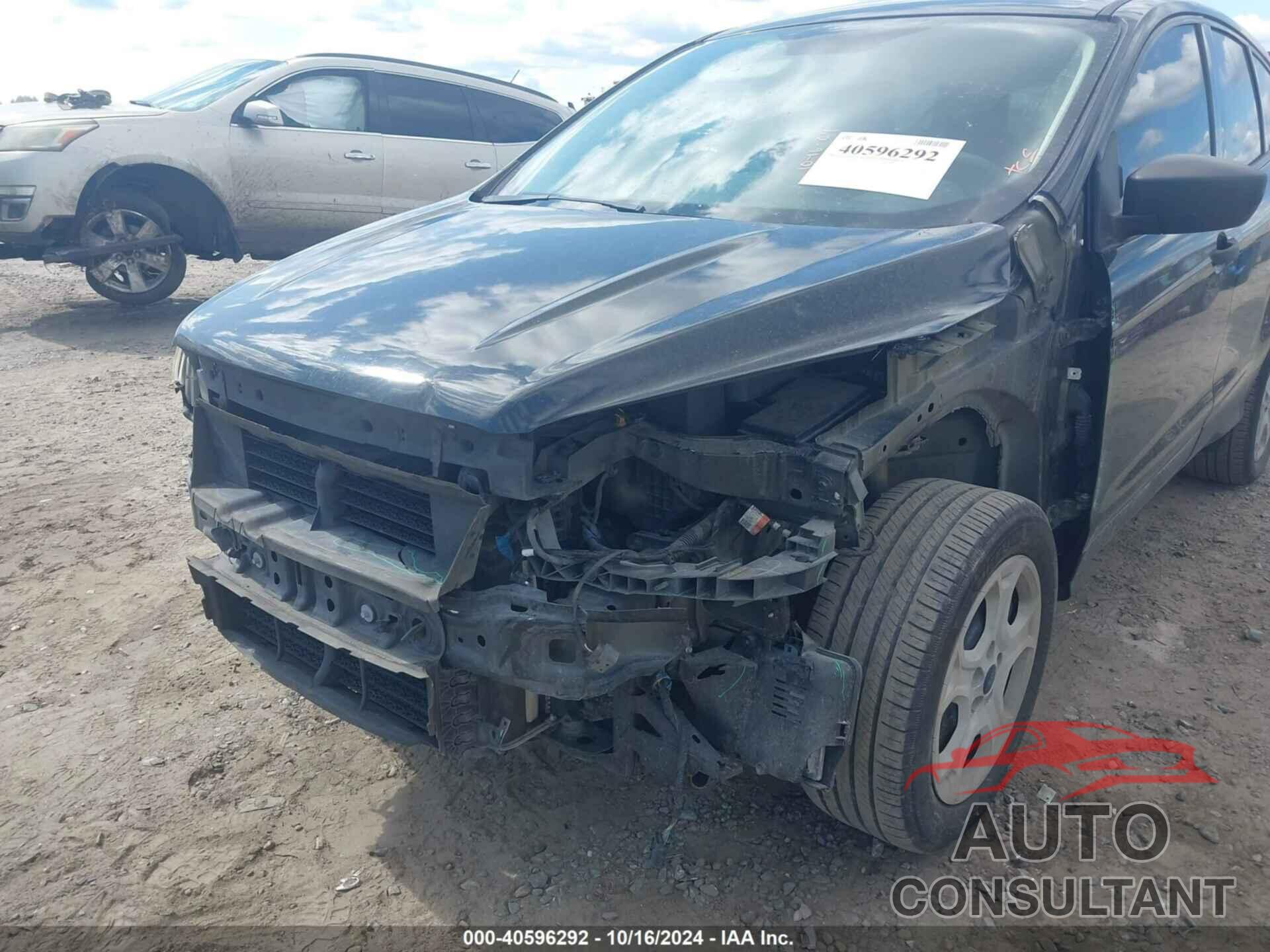FORD ESCAPE 2018 - 1FMCU0F77JUA54861