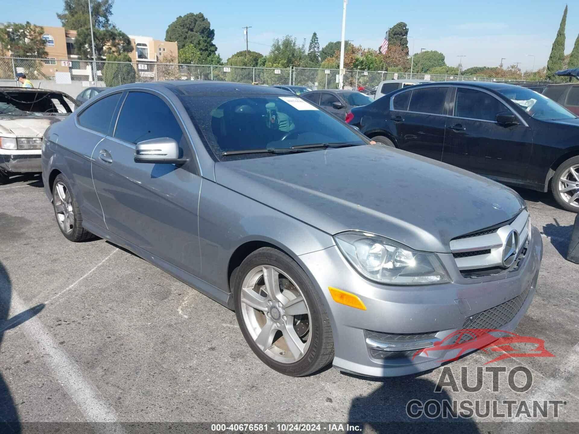 MERCEDES-BENZ C 250 2013 - WDDGJ4HBXDG061514