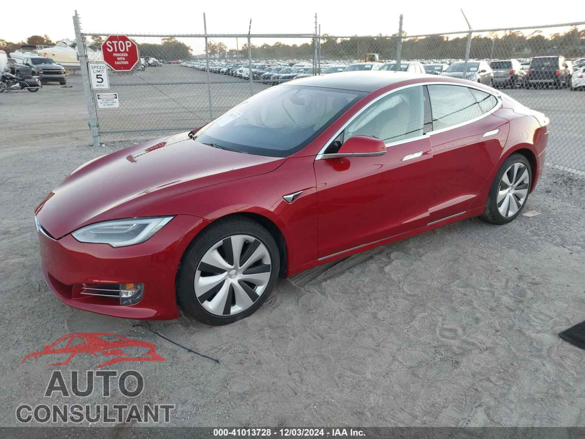 TESLA MODEL S 2020 - 5YJSA1E26LF390856