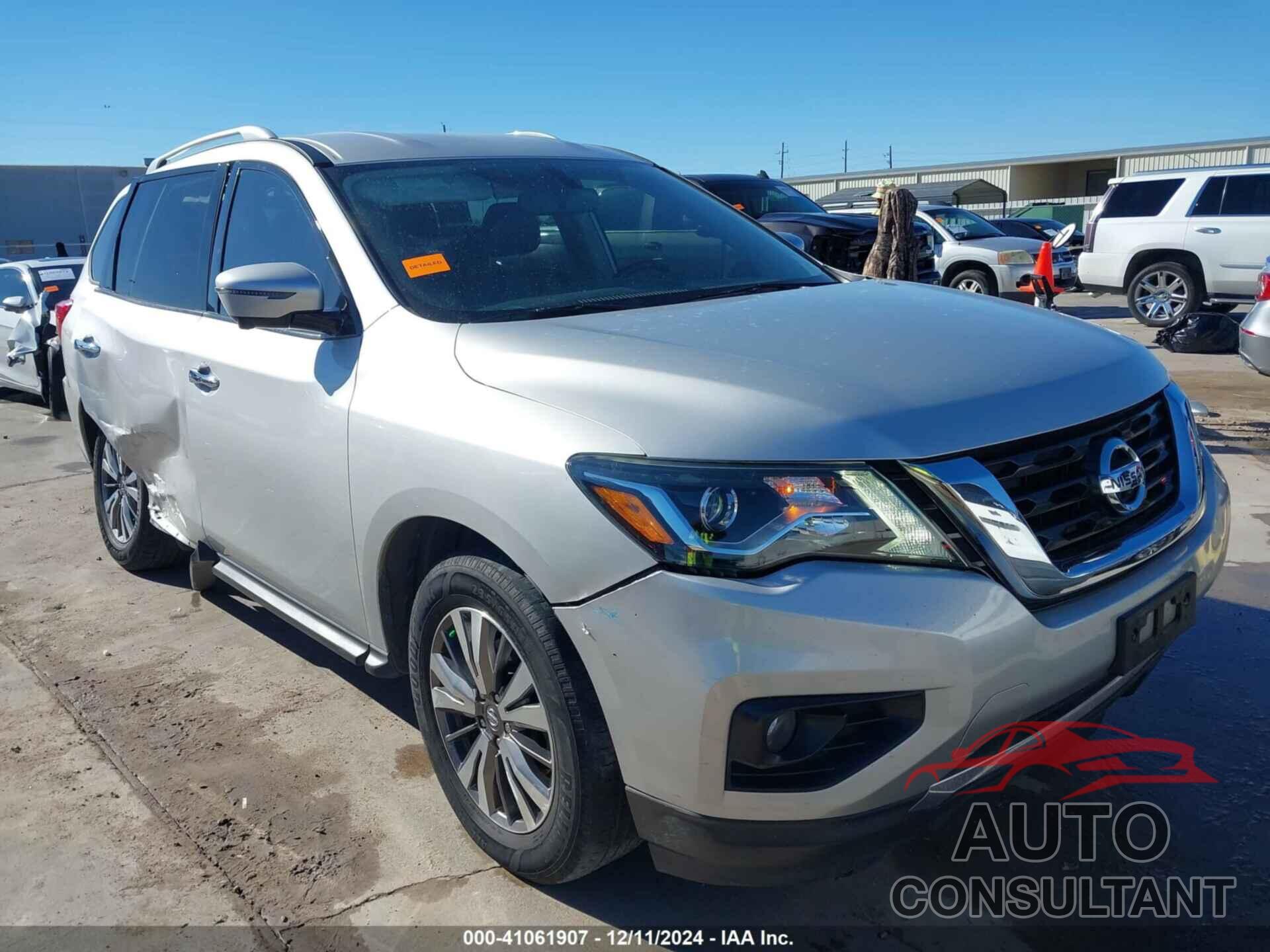 NISSAN PATHFINDER 2019 - 5N1DR2MN5KC600034