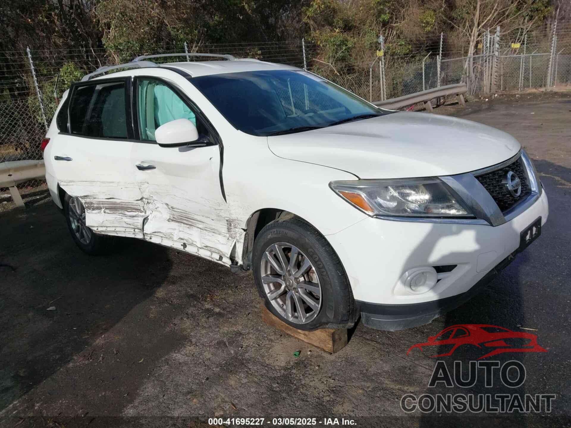 NISSAN PATHFINDER 2016 - 5N1AR2MN0GC640306