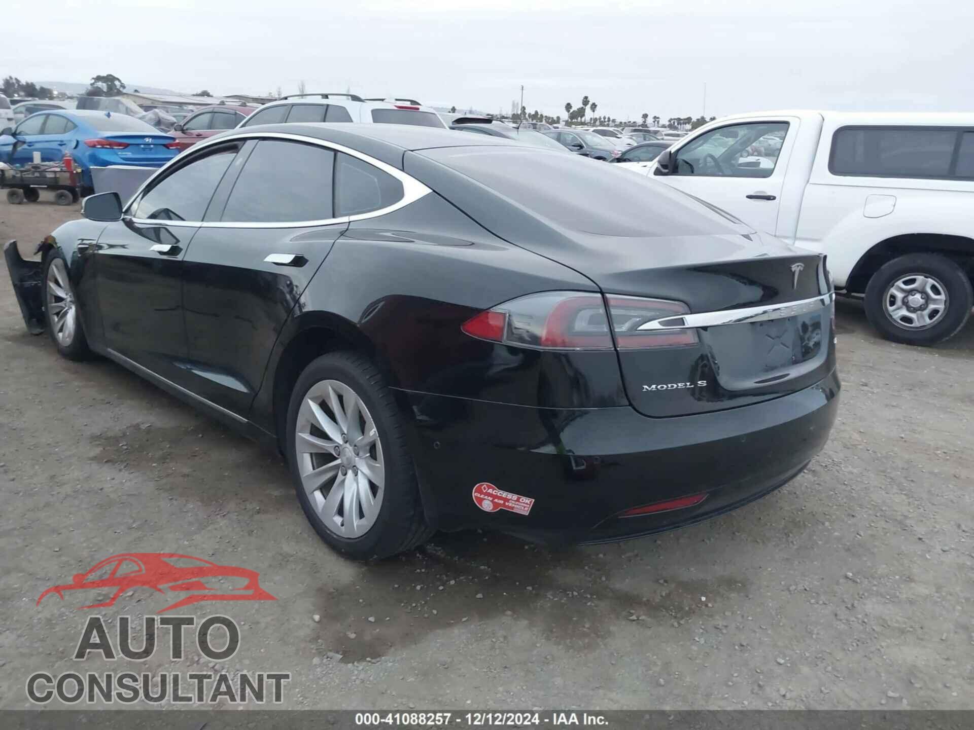 TESLA MODEL S 2017 - 5YJSA1E1XHF202743