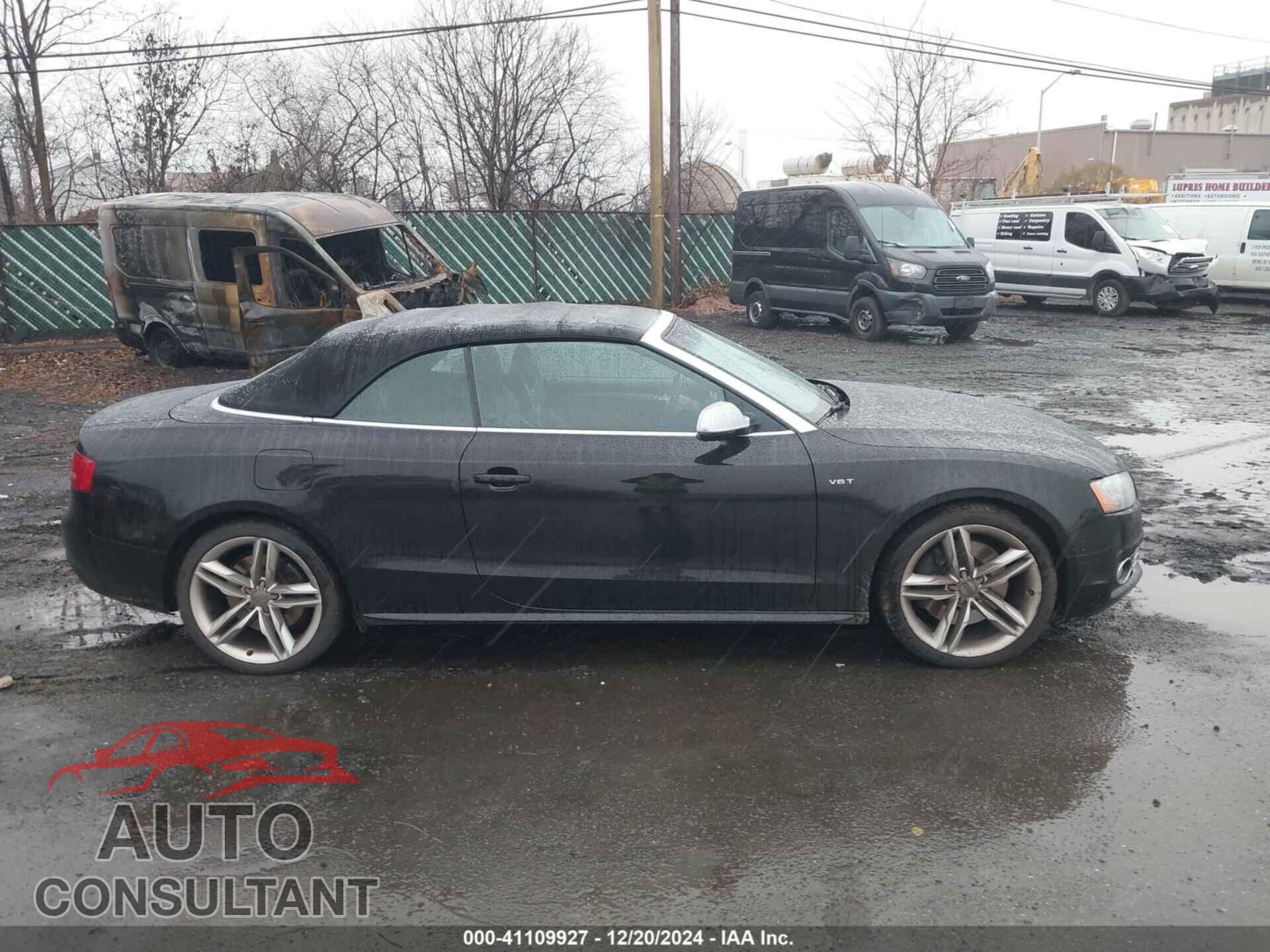 AUDI S5 2011 - WAUCGAFH9BN005194