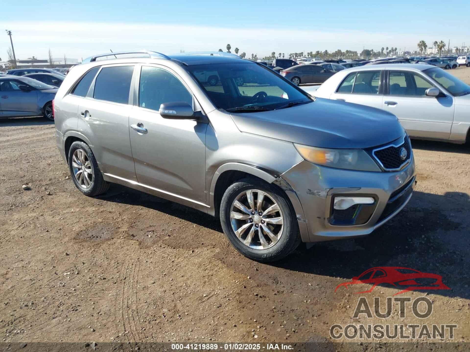 KIA SORENTO 2011 - 5XYKW4A29BG131343