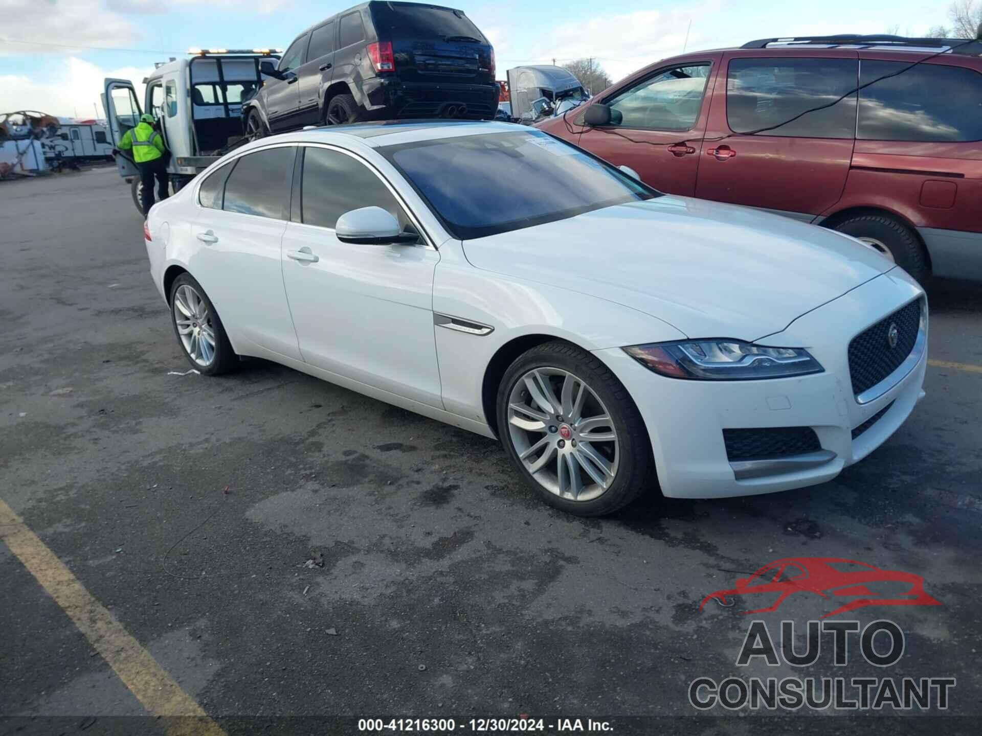 JAGUAR XF 2016 - SAJBK4BV5GCY12746