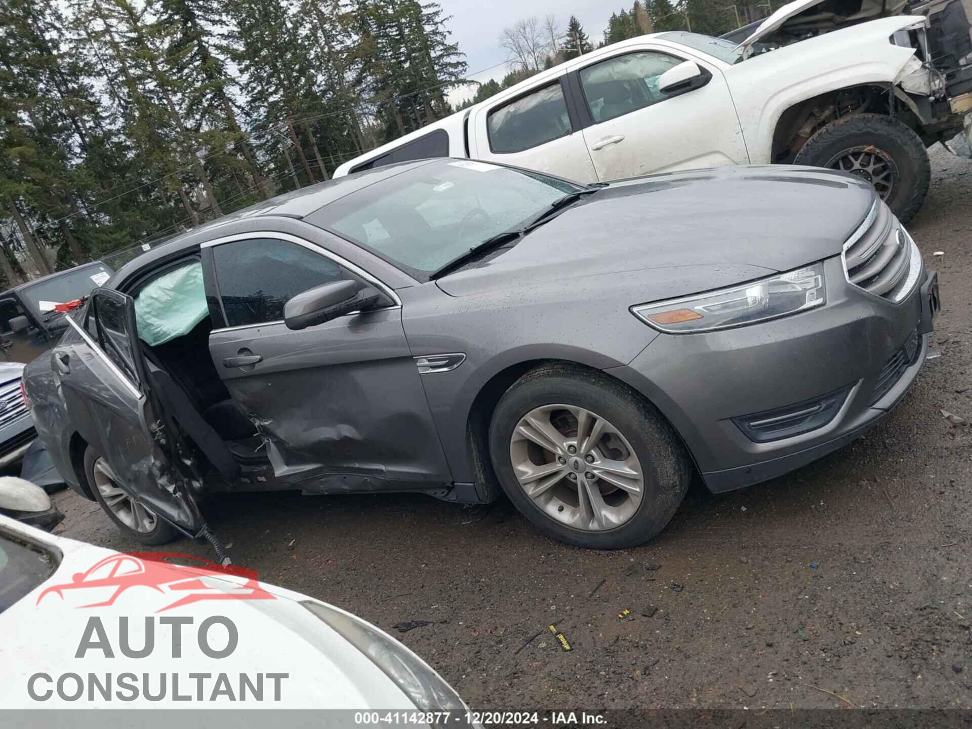 FORD TAURUS 2013 - 1FAHP2E82DG164815