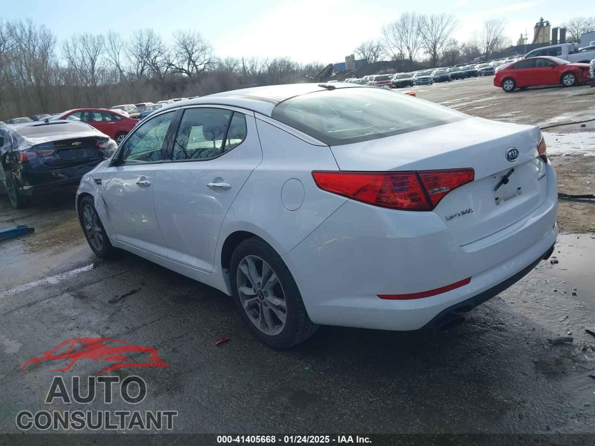 KIA OPTIMA 2011 - KNAGN4A78B5100367