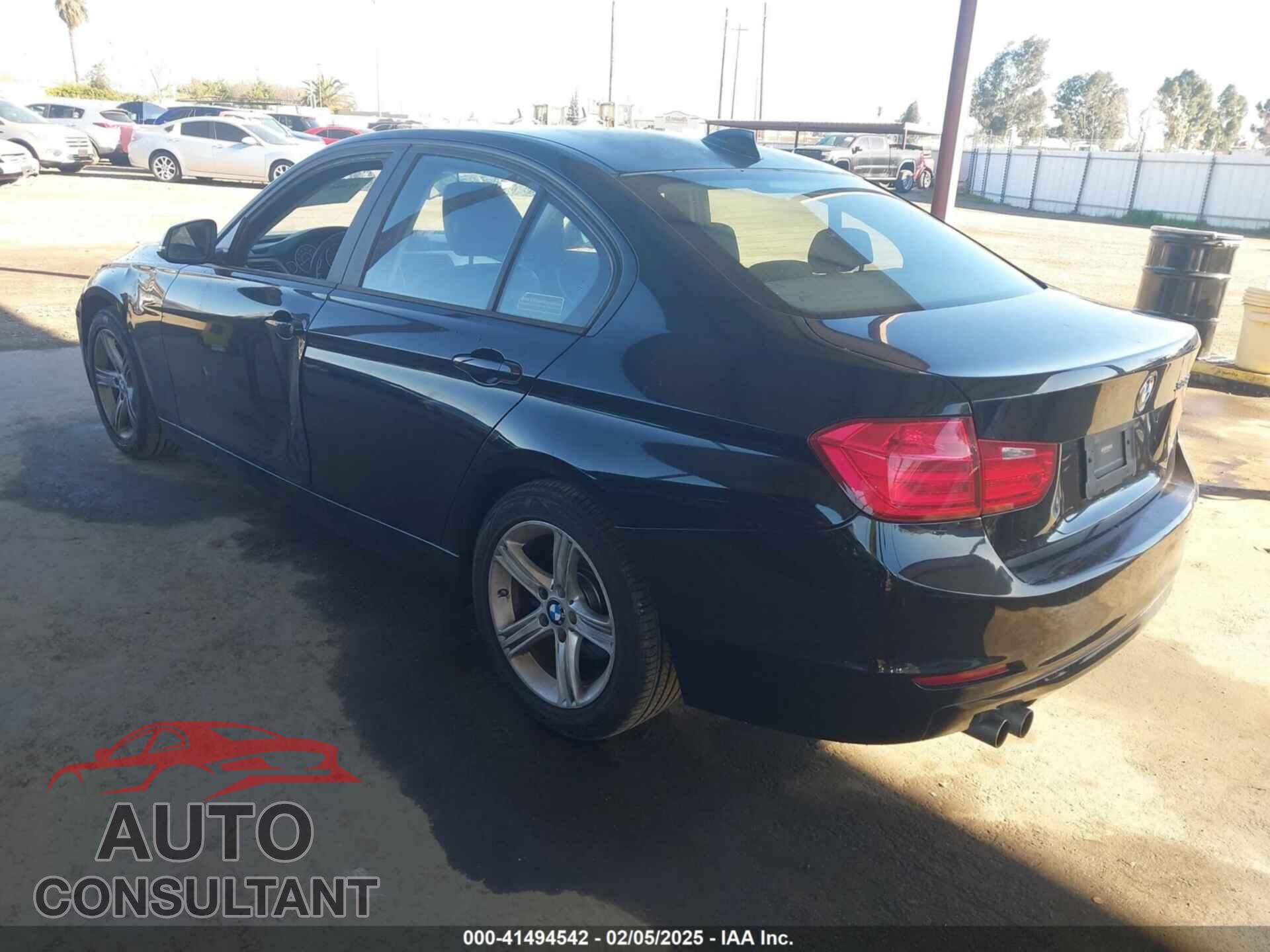 BMW 328I 2012 - WBA3C1C52CF432511