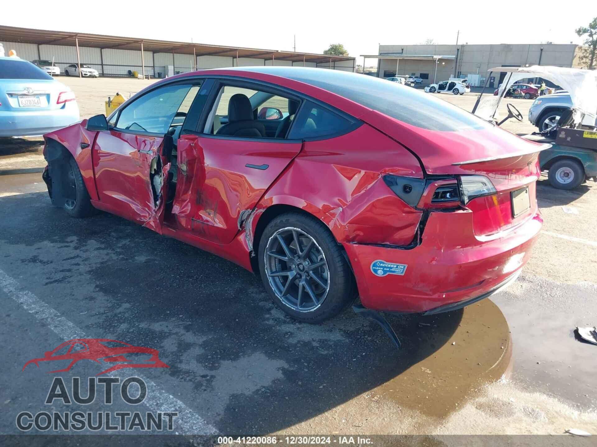 TESLA MODEL 3 2021 - 5YJ3E1EA4MF921490