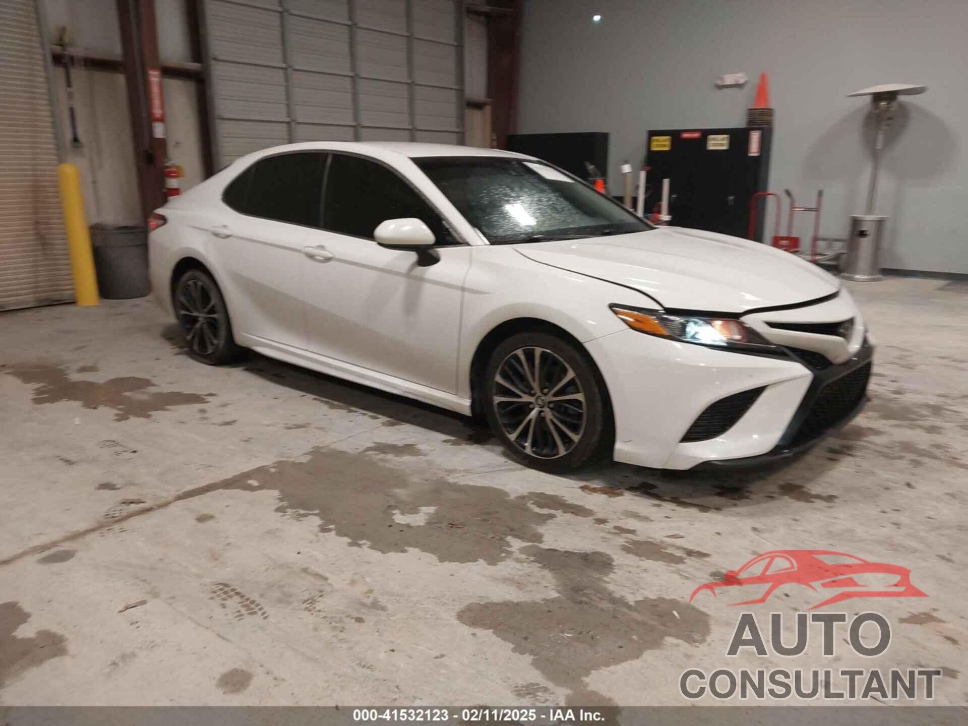 TOYOTA CAMRY 2020 - 4T1G11AK5LU307089