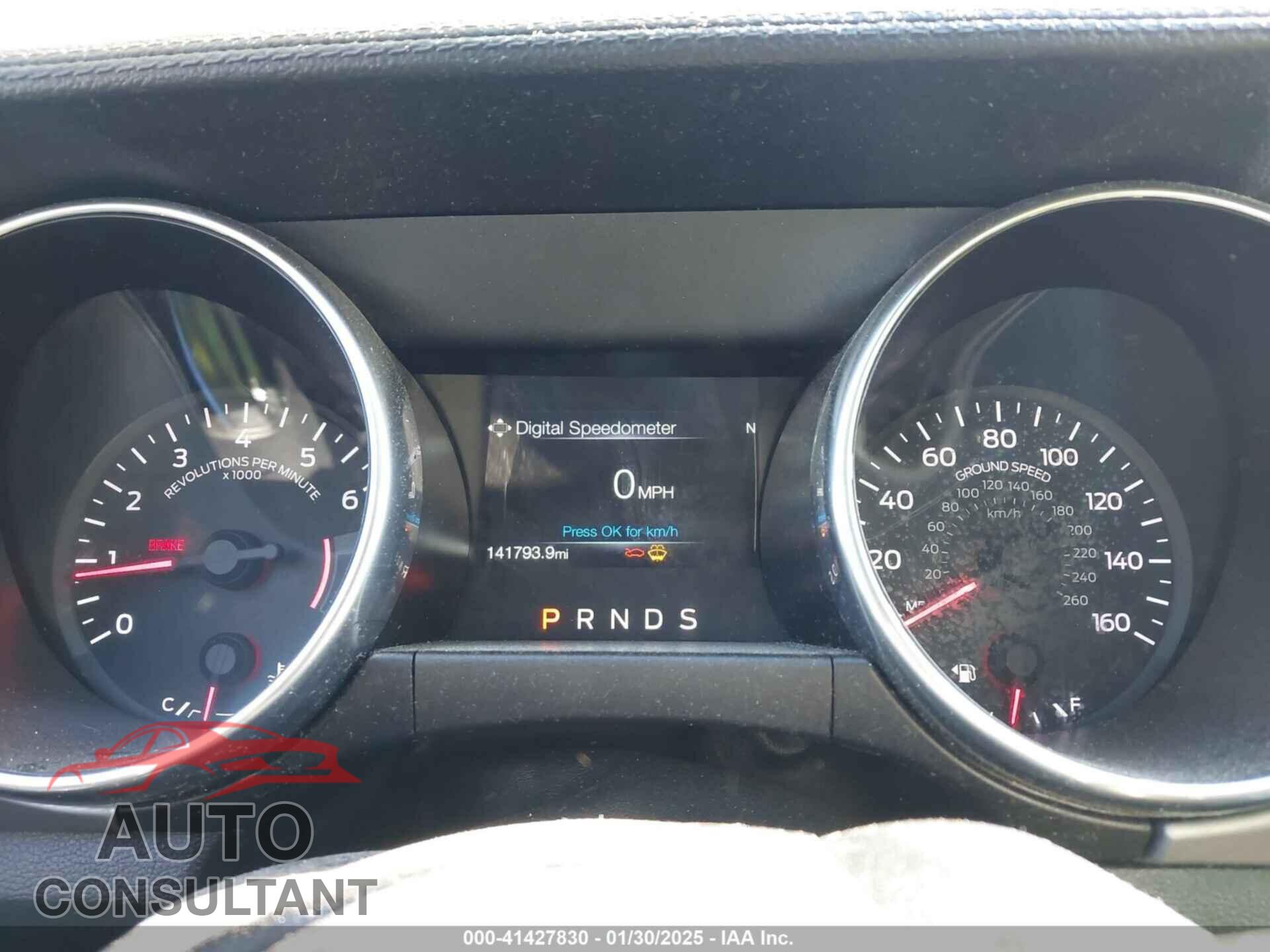 FORD MUSTANG 2018 - 1FATP8UH7J5111677
