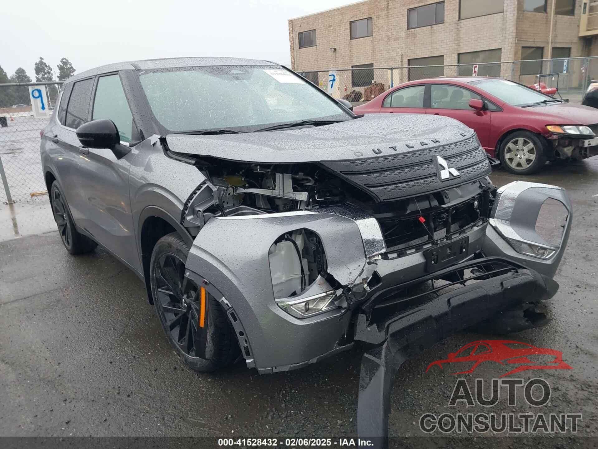 MITSUBISHI OUTLANDER 2022 - JA4J3UA81NZ090912