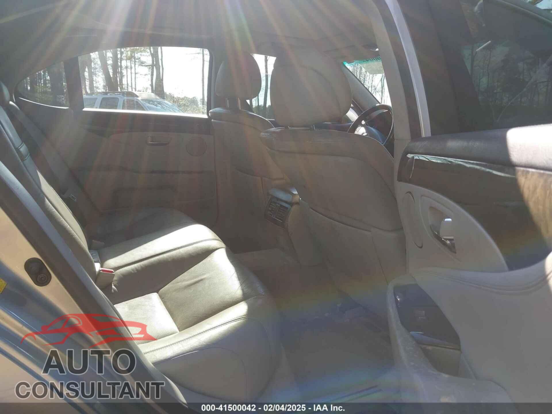 LEXUS LS 460 2010 - JTHCL5EF1A5008285
