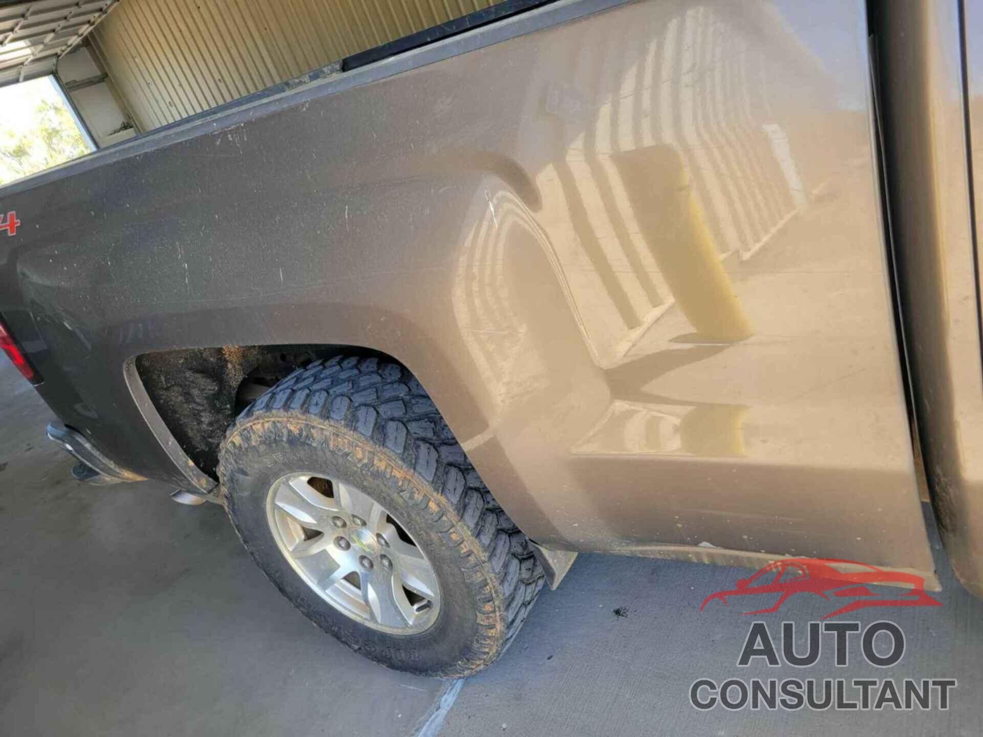 CHEVROLET SILVERADO 1500 2014 - 1GCVKREC7EZ290019