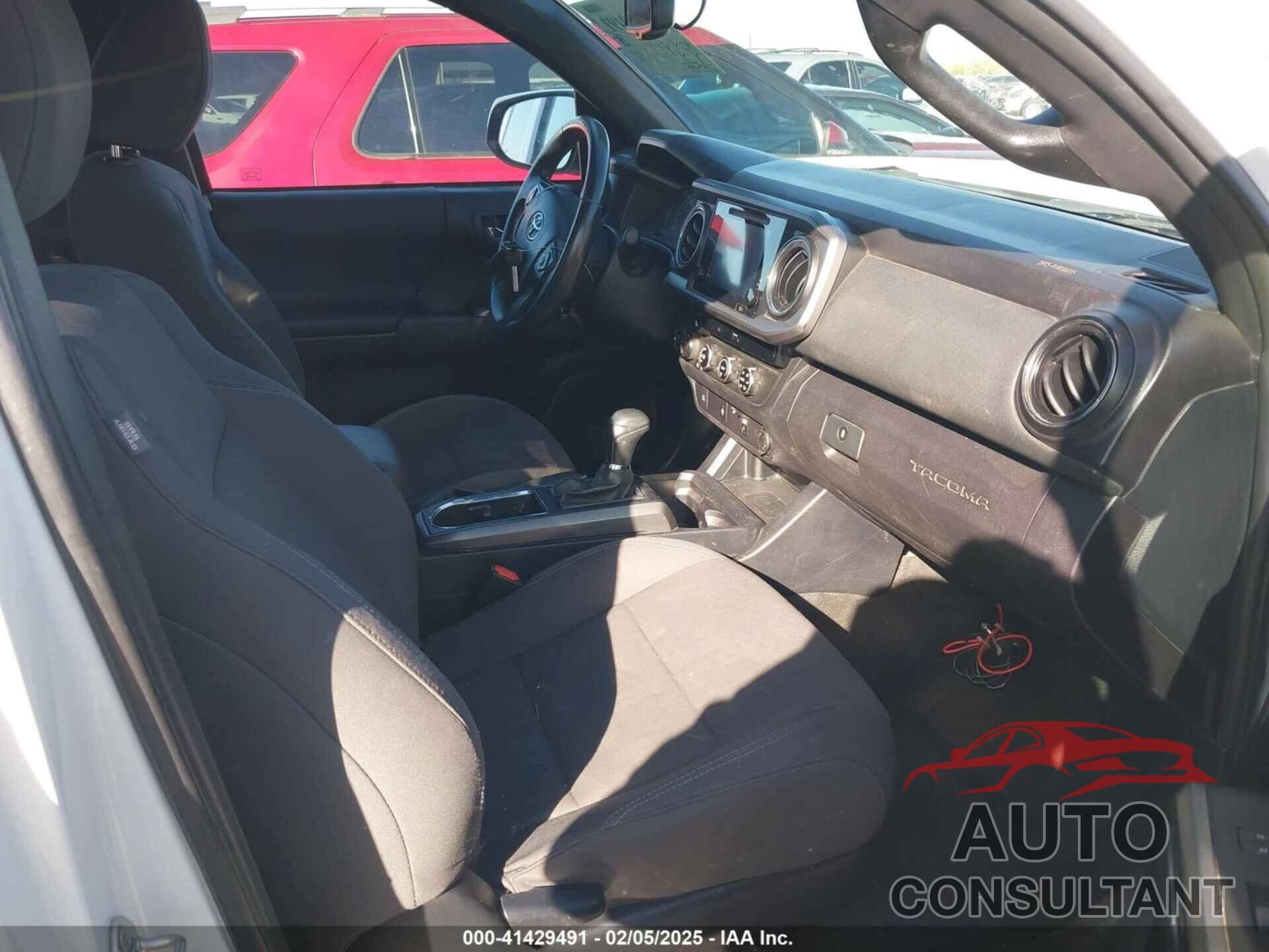 TOYOTA TACOMA 2017 - 5TFSZ5AN6HX099092