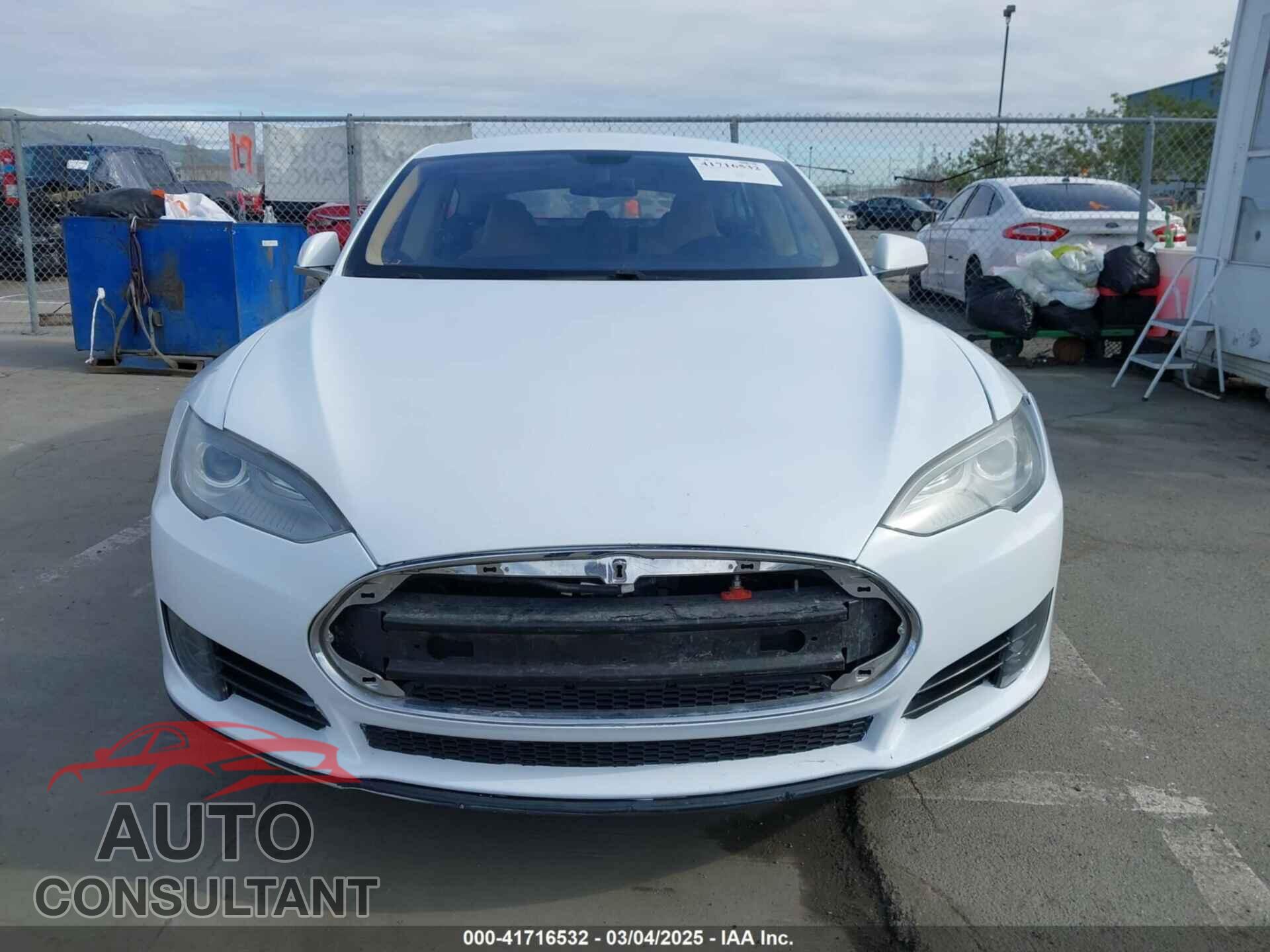 TESLA MODEL S 2013 - 5YJSA1DG2DFP07739