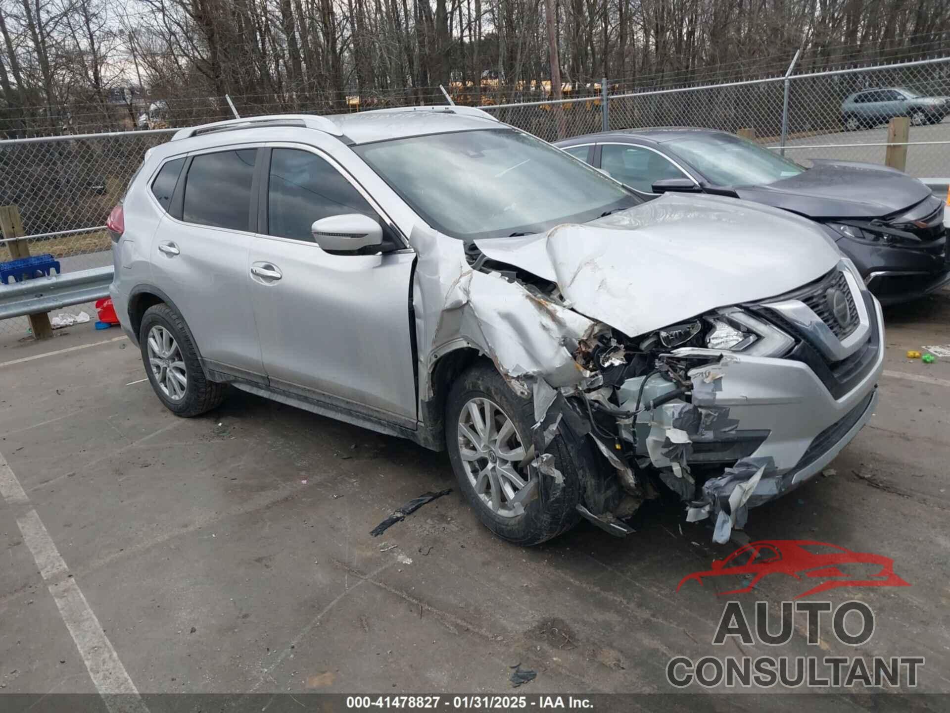 NISSAN ROGUE 2019 - KNMAT2MV1KP519694