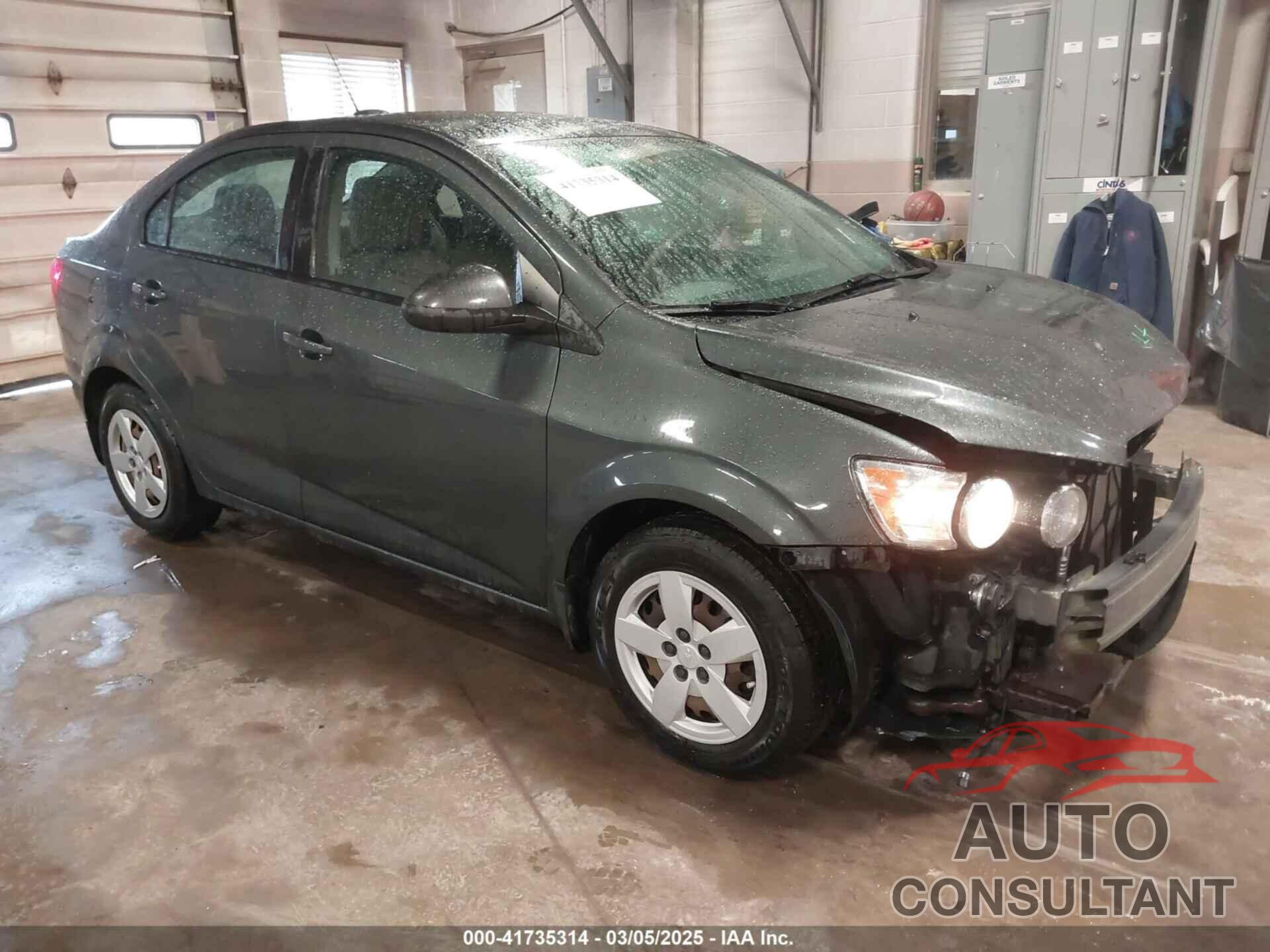 CHEVROLET SONIC 2016 - 1G1JA5SH9G4112552