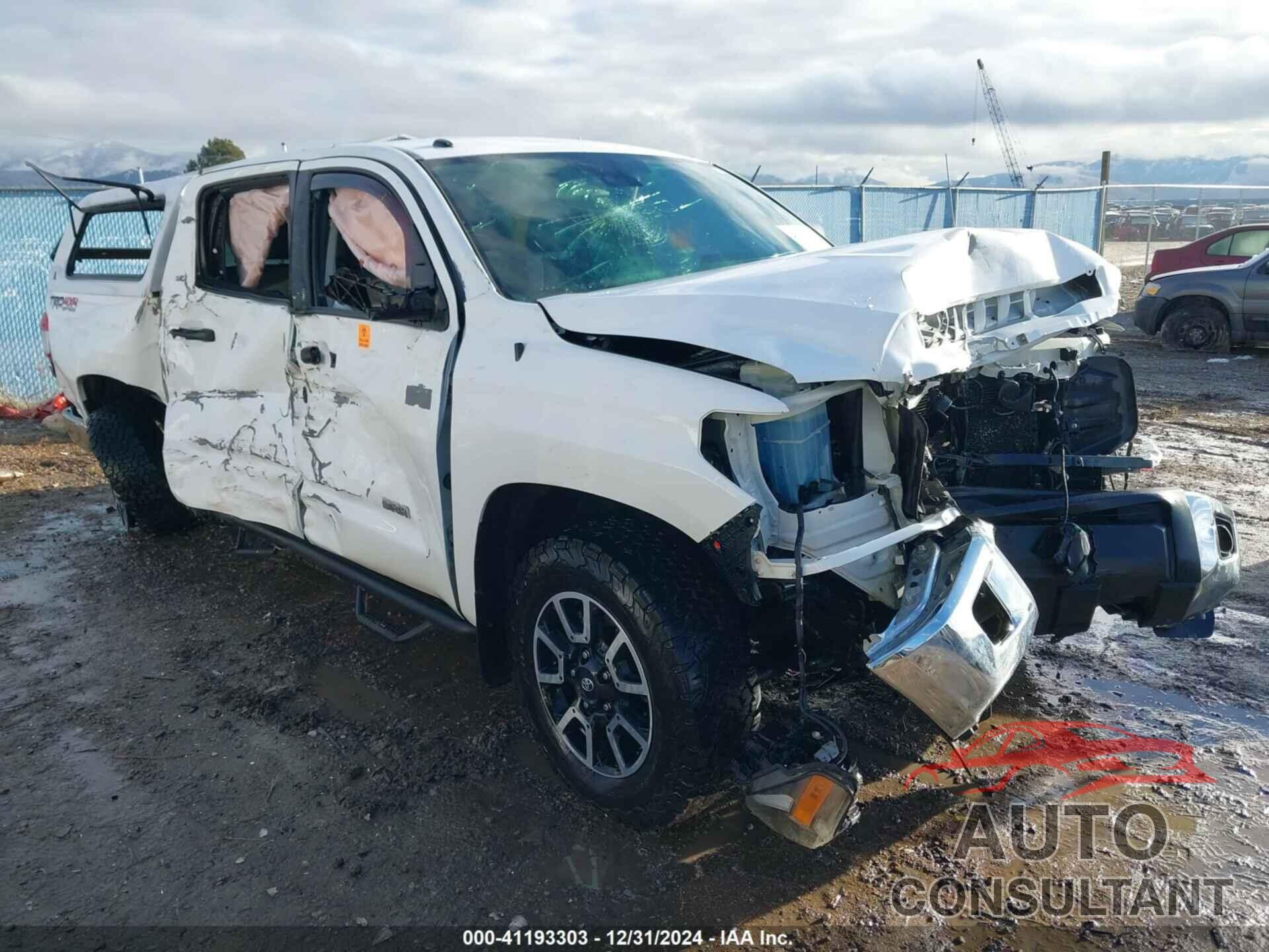 TOYOTA TUNDRA 2018 - 5TFDY5F16JX743584