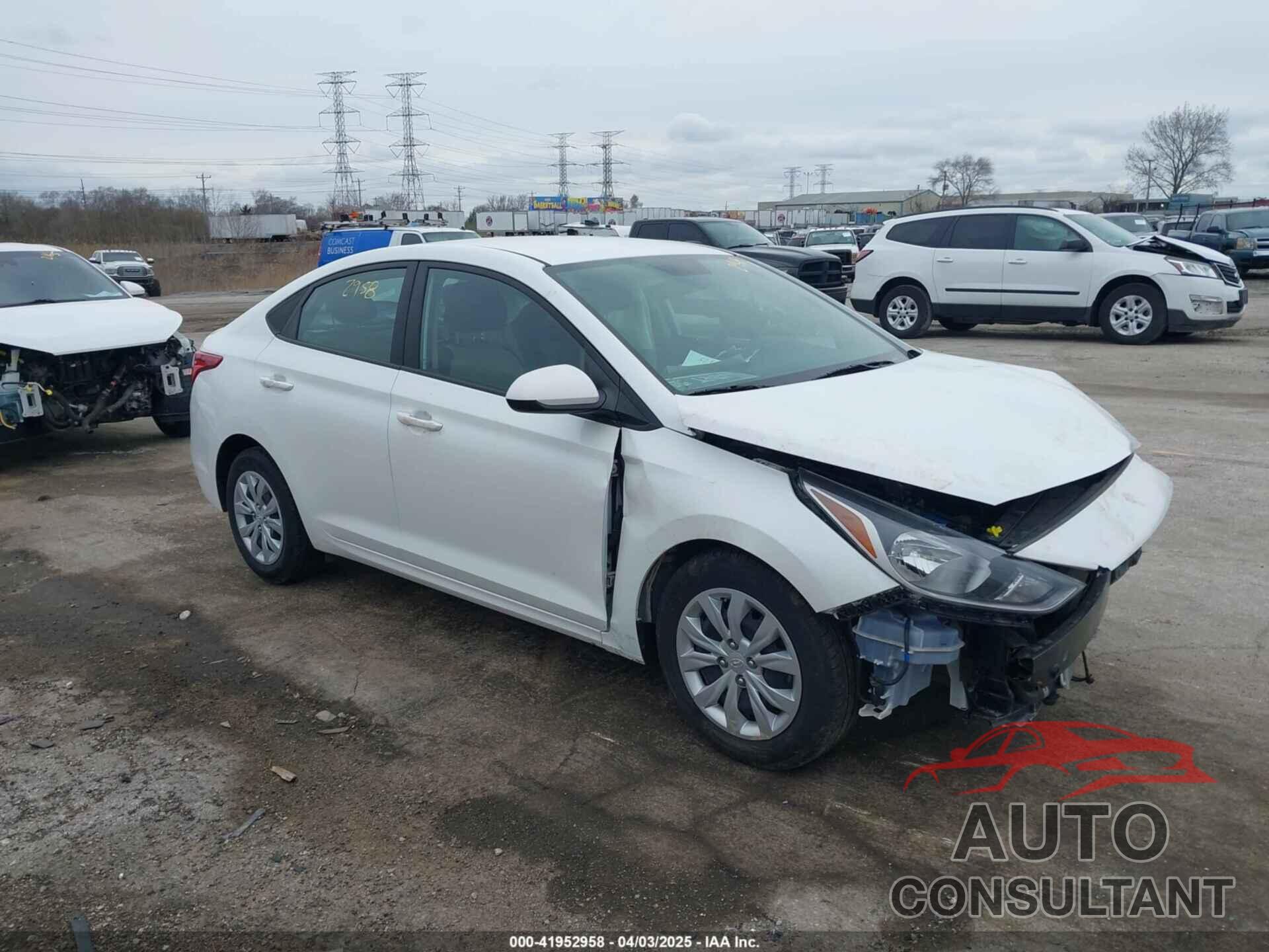 HYUNDAI ACCENT 2022 - 3KPC24A61NE184994