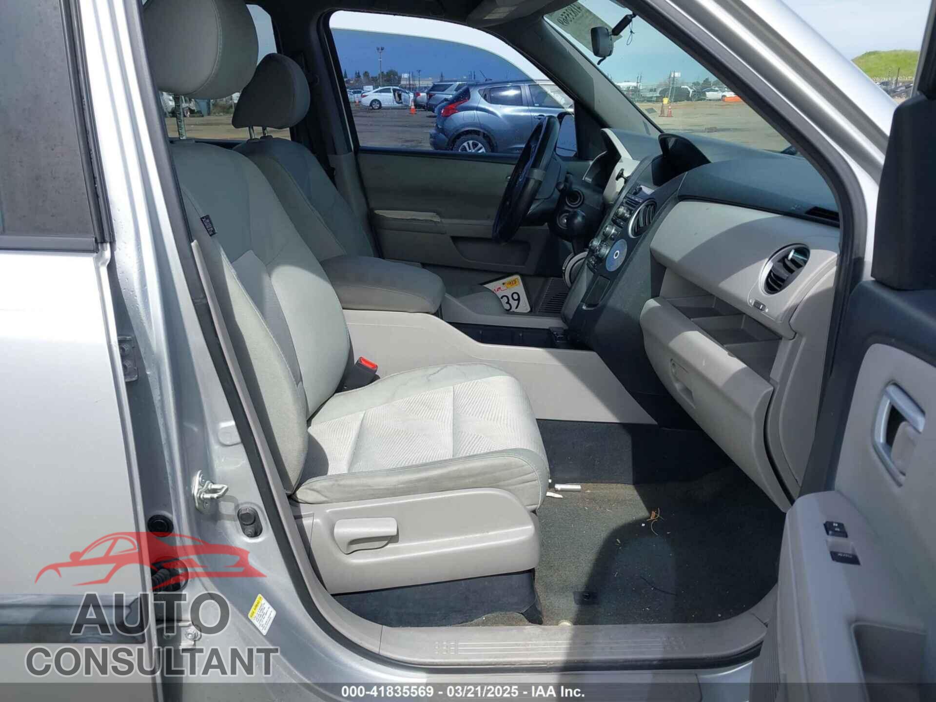 HONDA PILOT 2013 - 5FNYF3H28DB044120