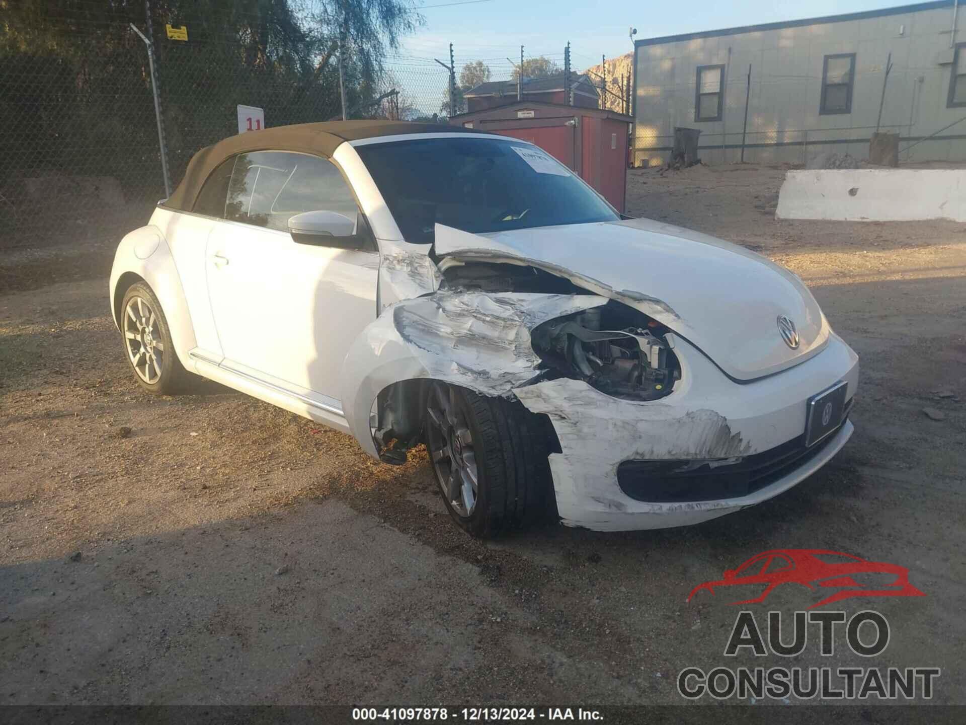 VOLKSWAGEN BEETLE 2013 - 3VW5P7AT5DM811361