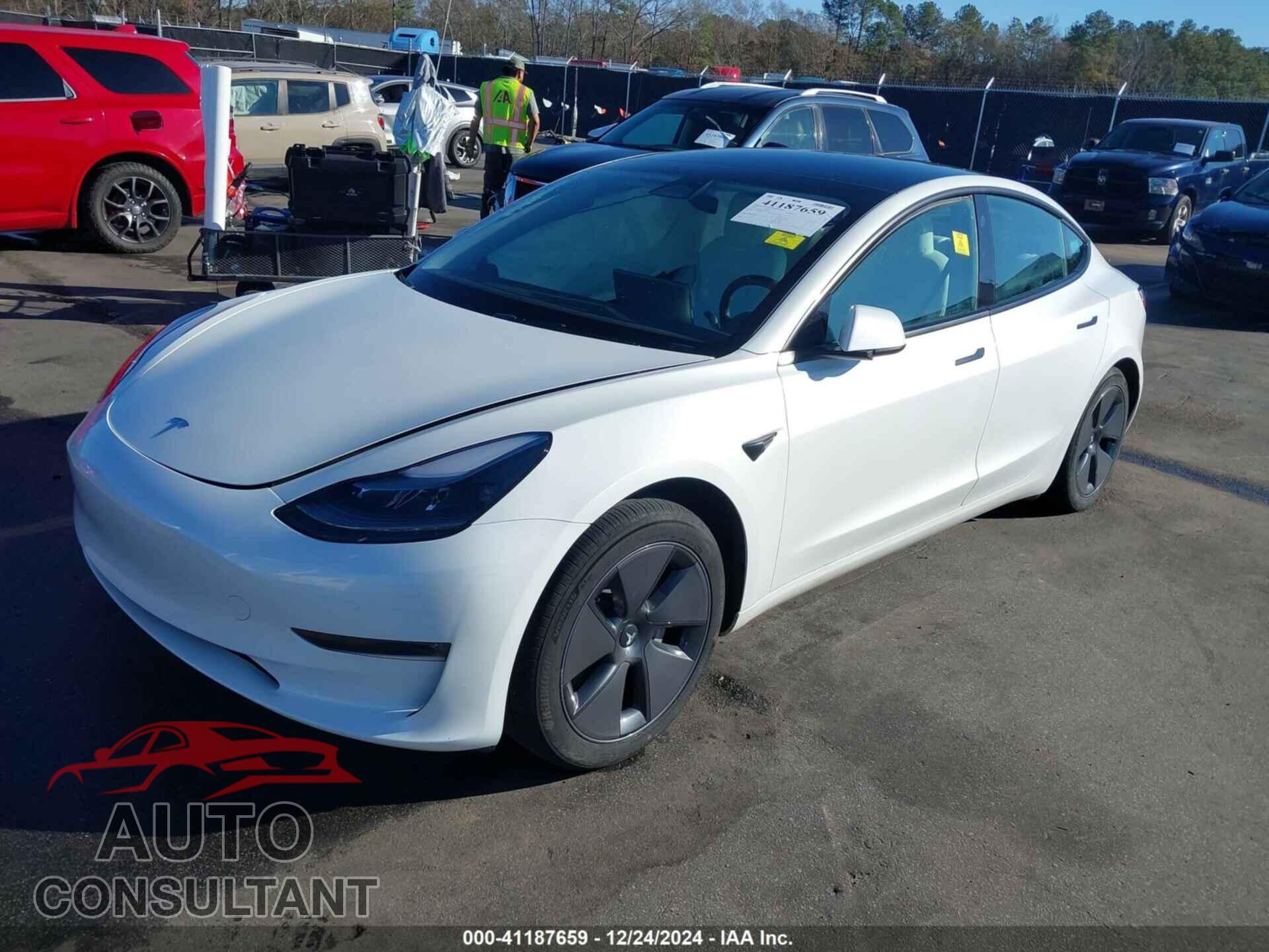 TESLA MODEL 3 2023 - 5YJ3E1EB7PF634982