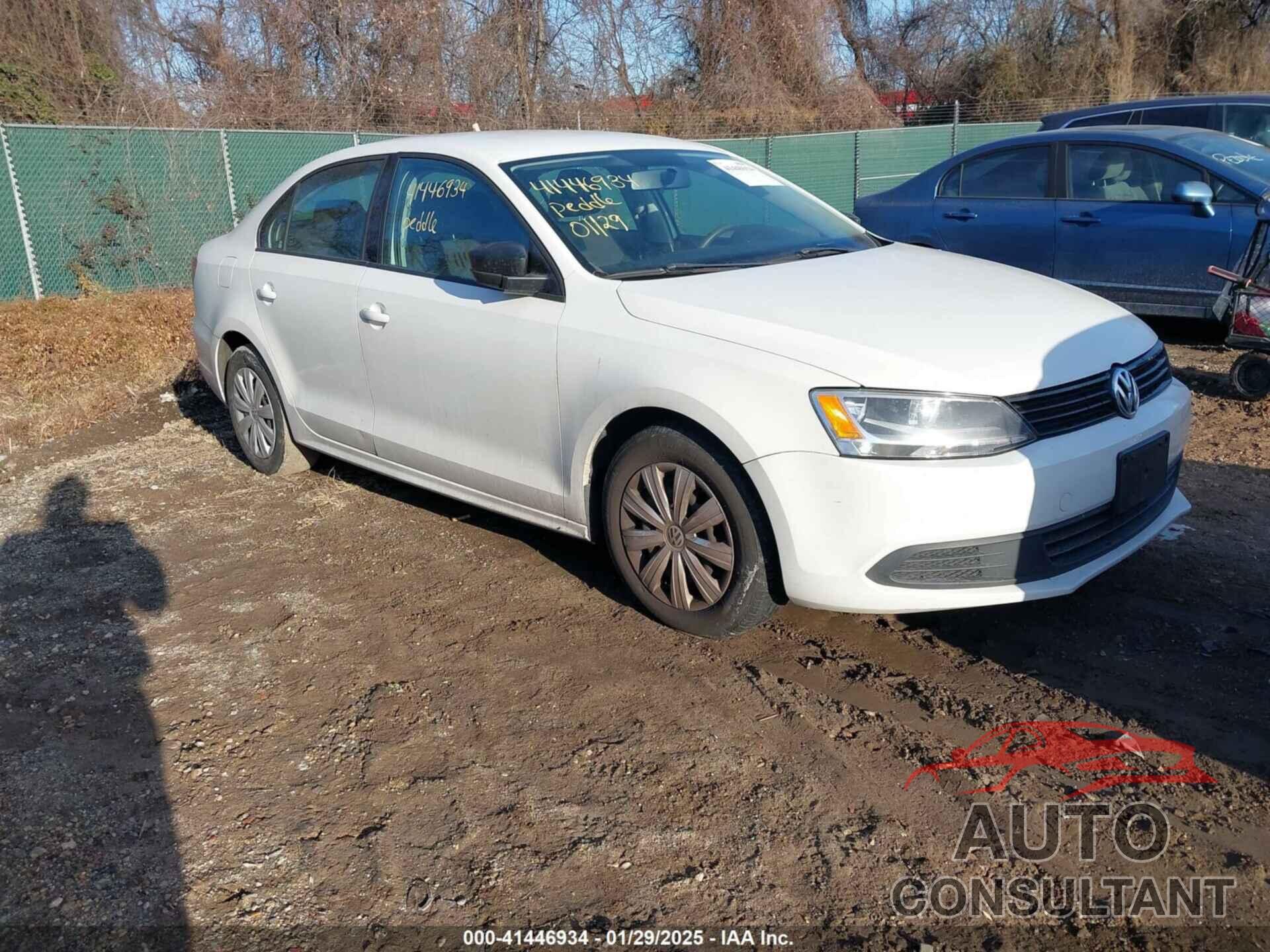 VOLKSWAGEN JETTA 2011 - 3VW2K7AJ8BM305617