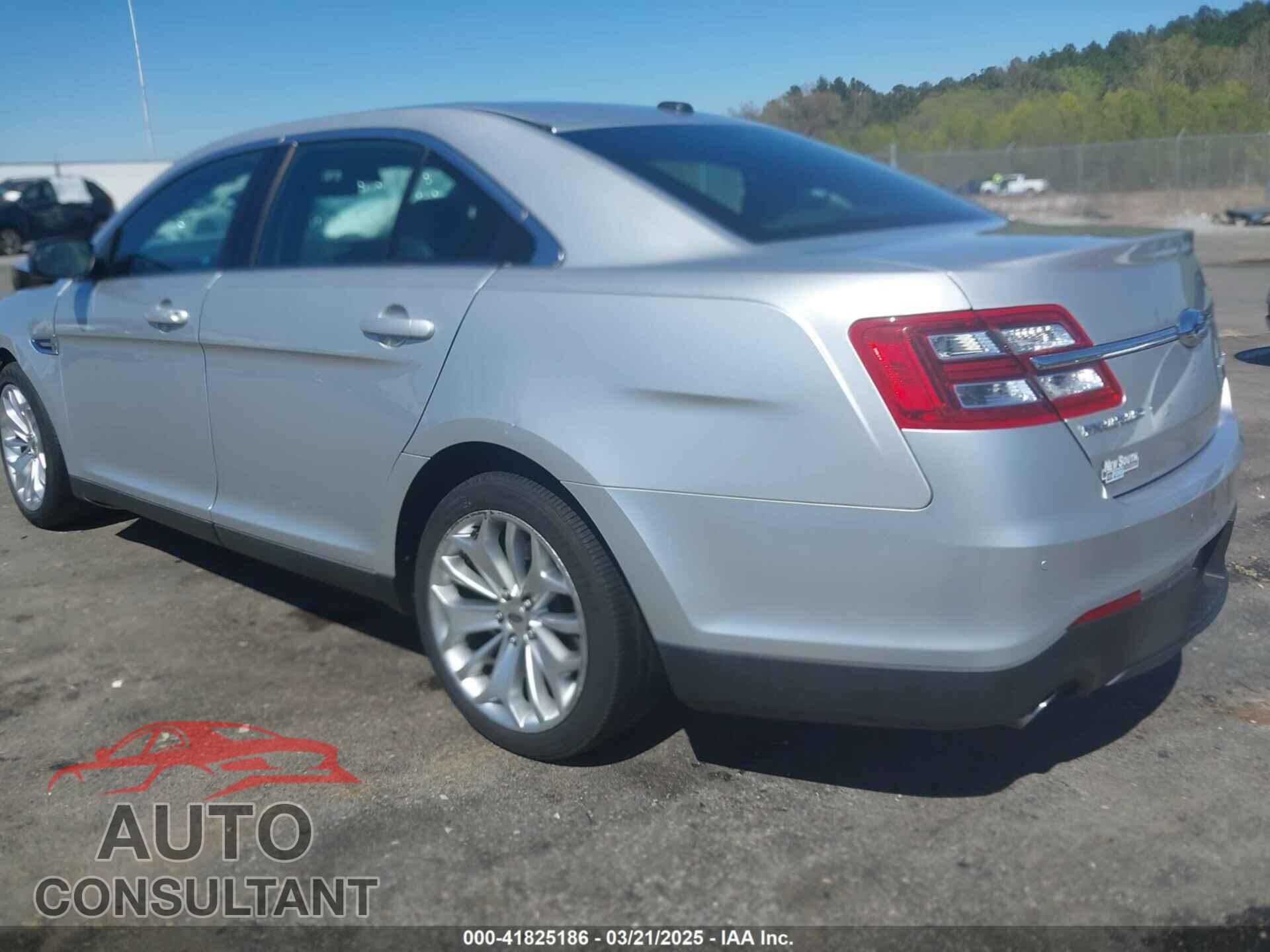 FORD TAURUS 2016 - 1FAHP2F80GG105877