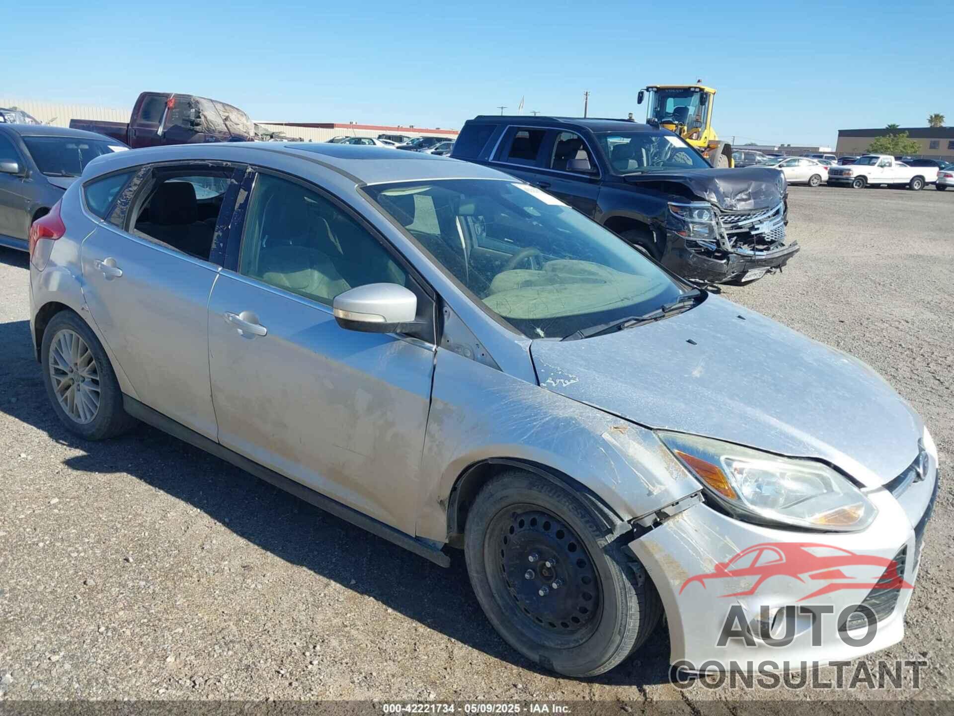 FORD FOCUS 2012 - 1FAHP3M22CL175645