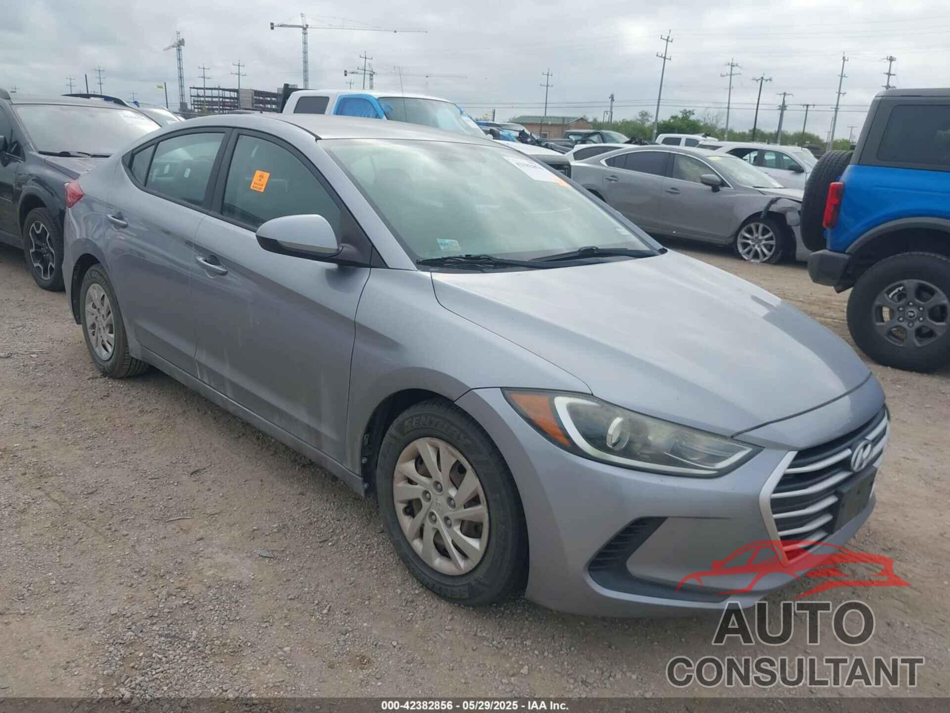 HYUNDAI ELANTRA 2017 - 5NPD74LF7HH150206