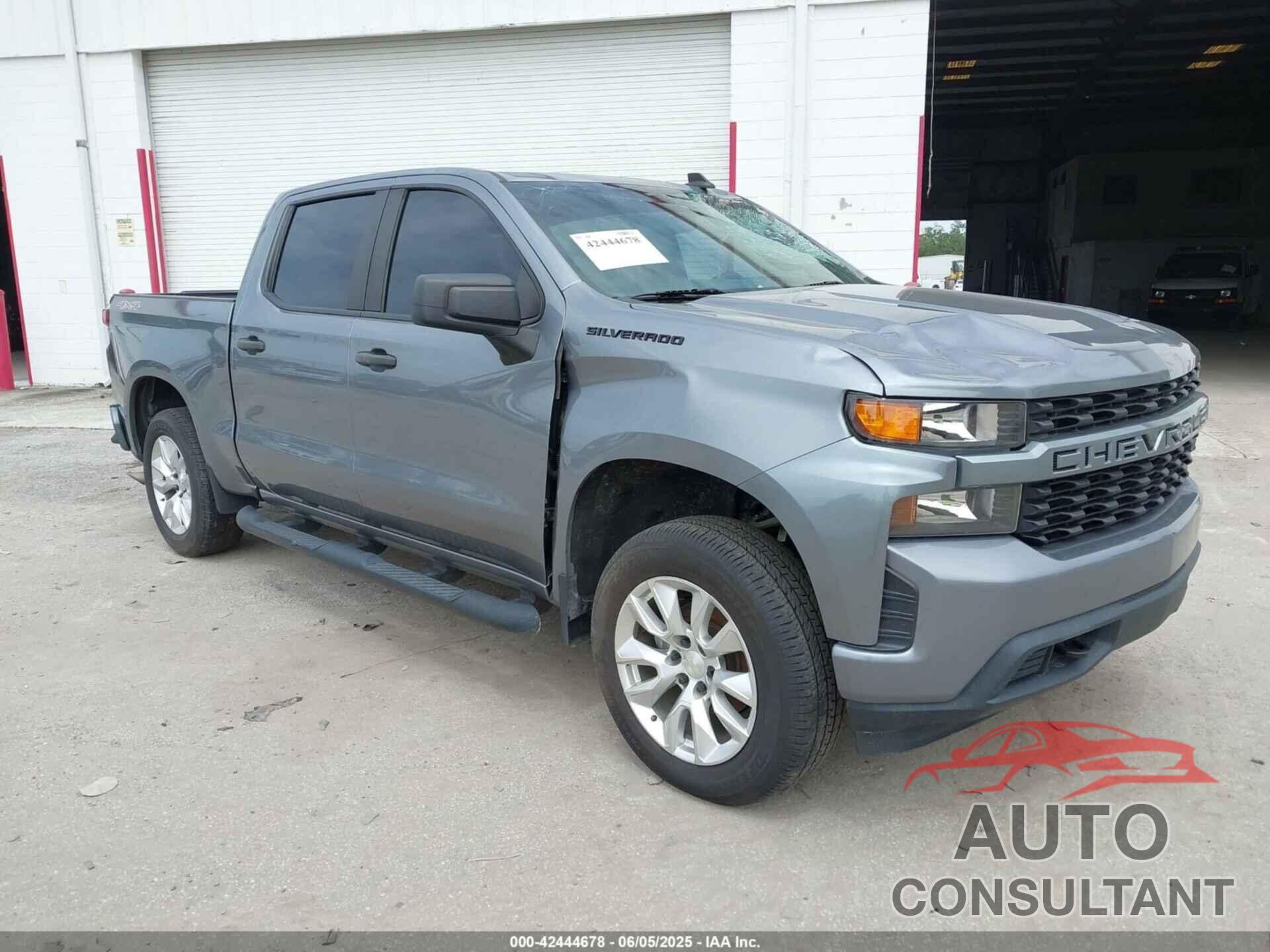 CHEVROLET SILVERADO 1500 2020 - 1GCPYBEKXLZ323940
