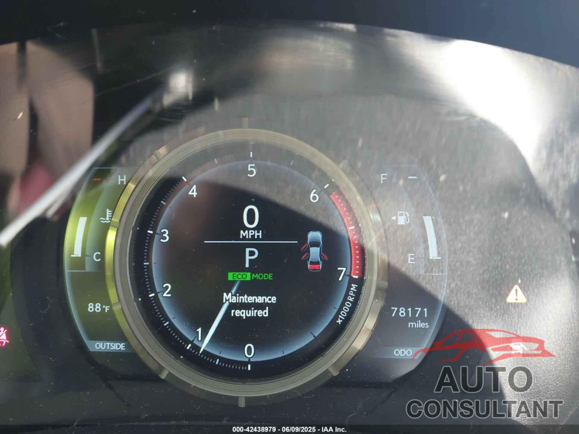 LEXUS IS 200T 2016 - JTHBA1D21G5009597