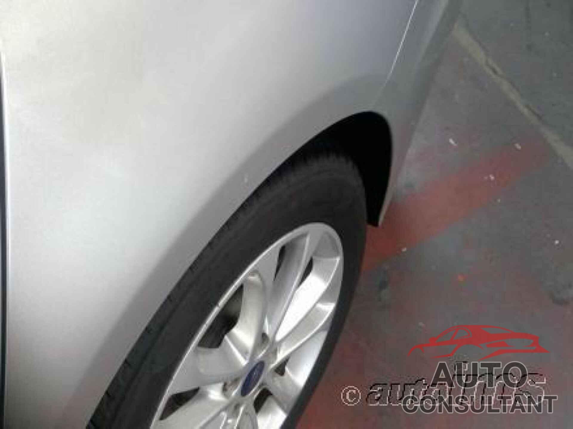 FORD FUSION HYBRID 2019 - 3FA6P0LU2KR184032