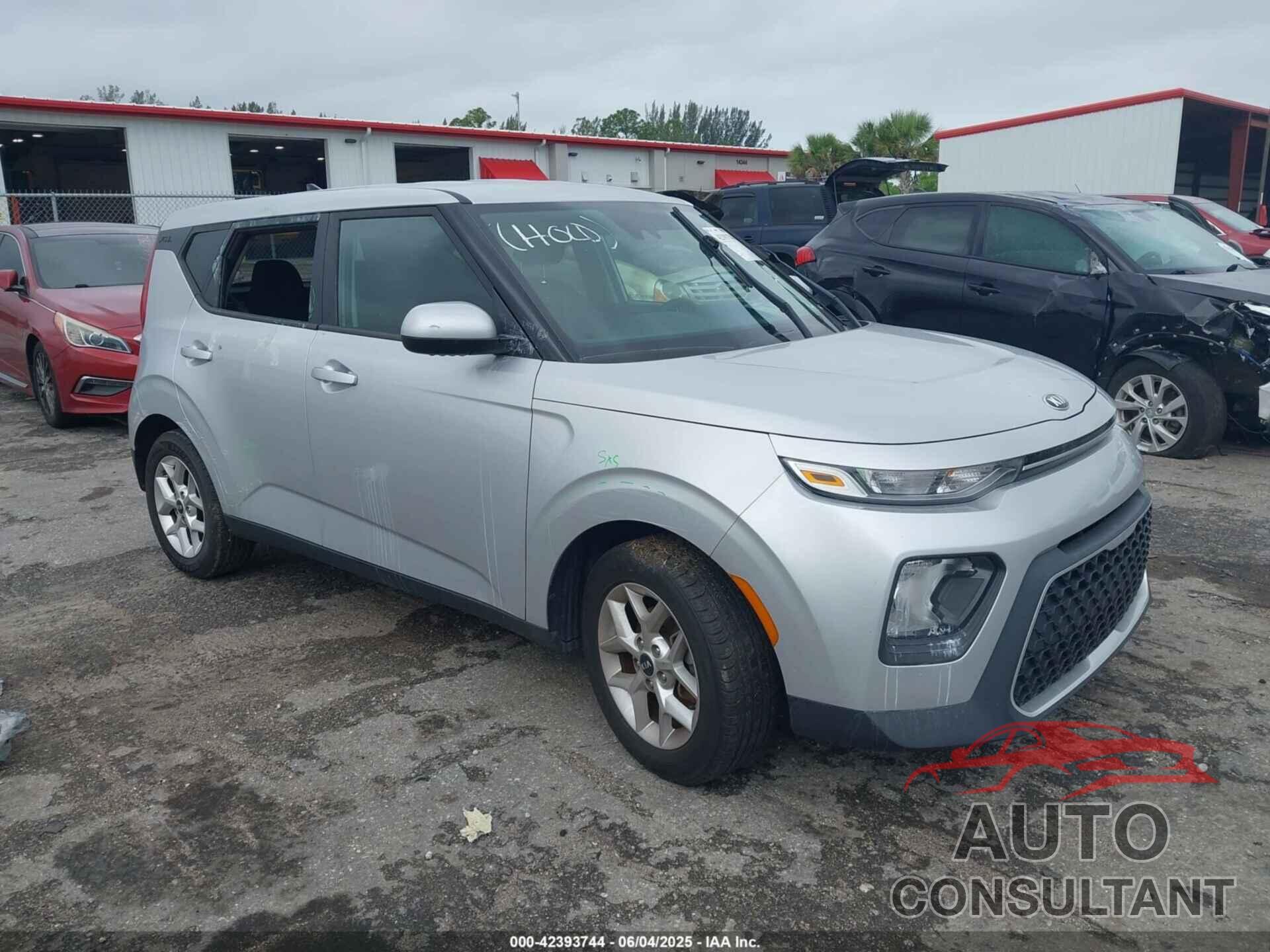 KIA SOUL 2020 - KNDJ23AU7L7110041