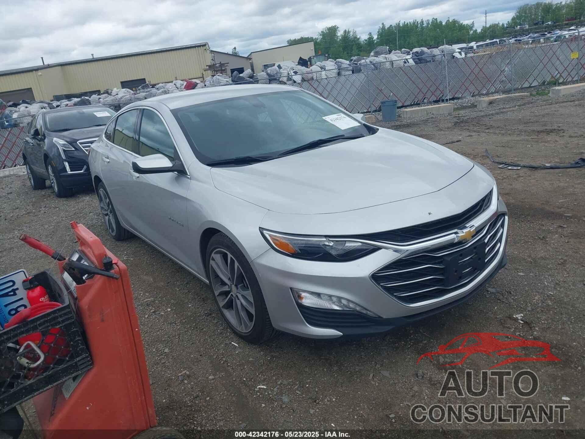 CHEVROLET MALIBU 2022 - 1G1ZD5ST5NF148240