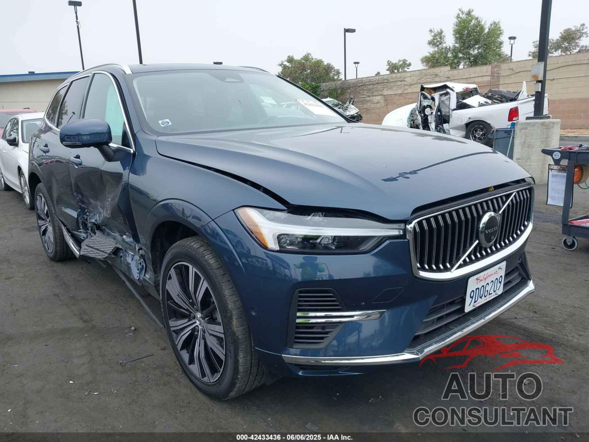 VOLVO XC60 RECHARGE PLUG-IN HYBRID 2023 - YV4H60DN3P1219303