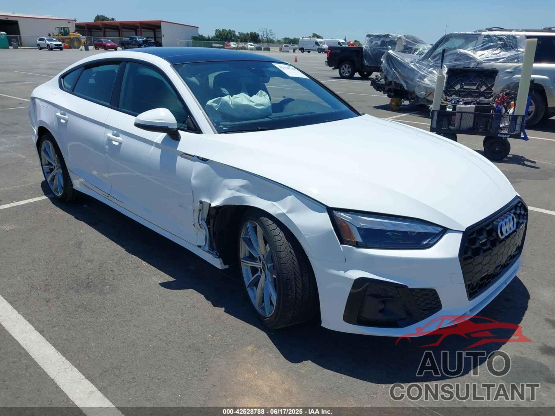 AUDI A5 SPORTBACK 2025 - WAUDACF54SA011399