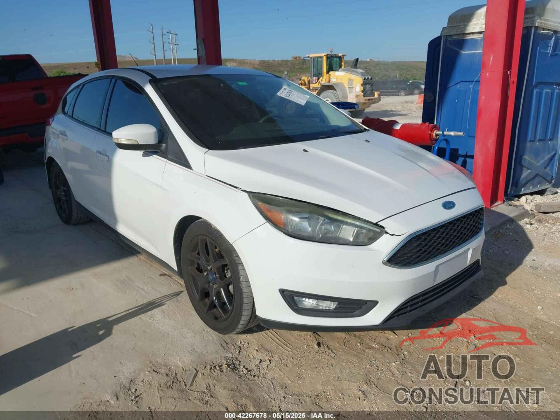 FORD FOCUS 2016 - 1FADP3K2XGL307378