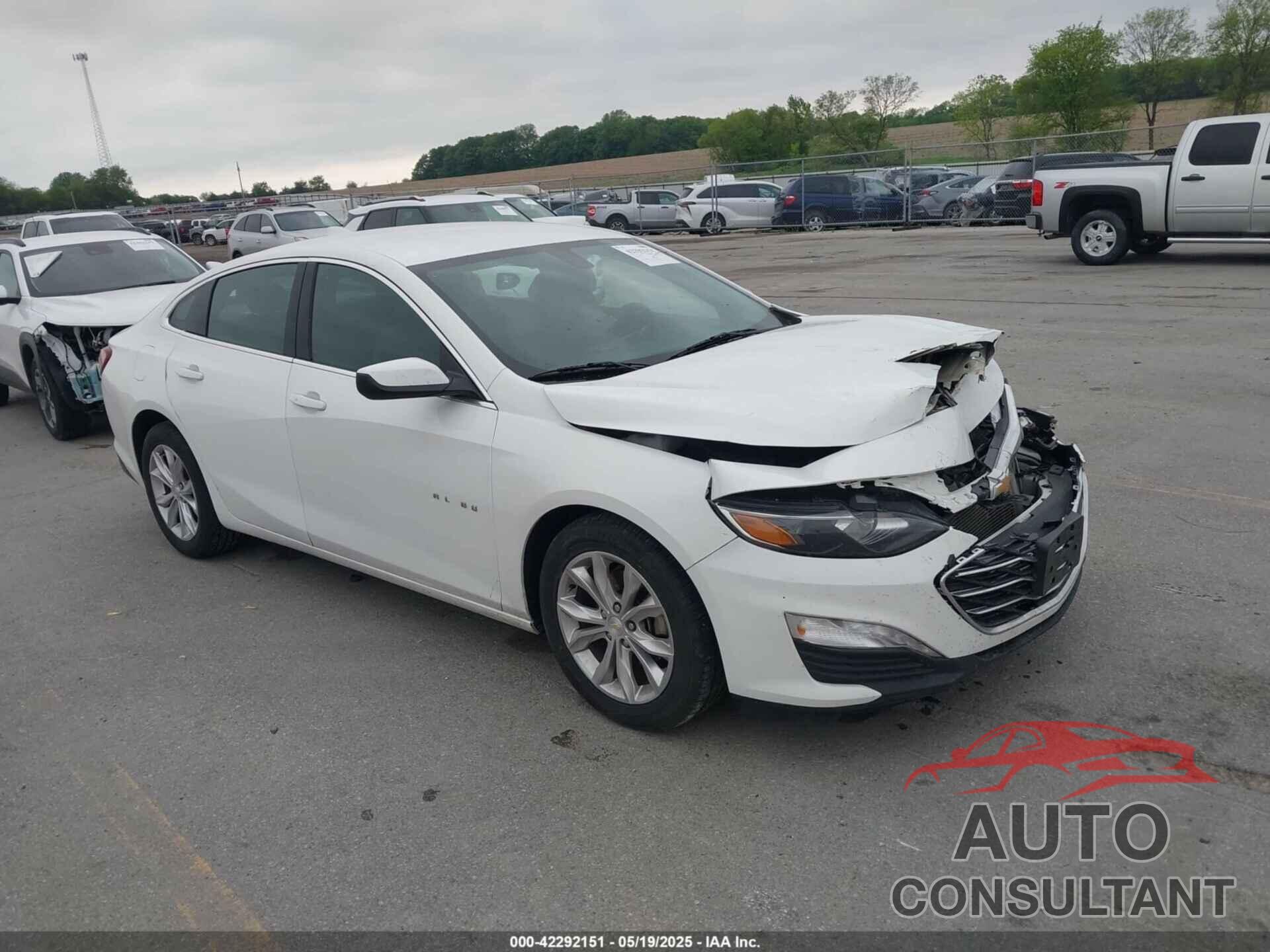 CHEVROLET MALIBU 2021 - 1G1ZD5ST9MF025068